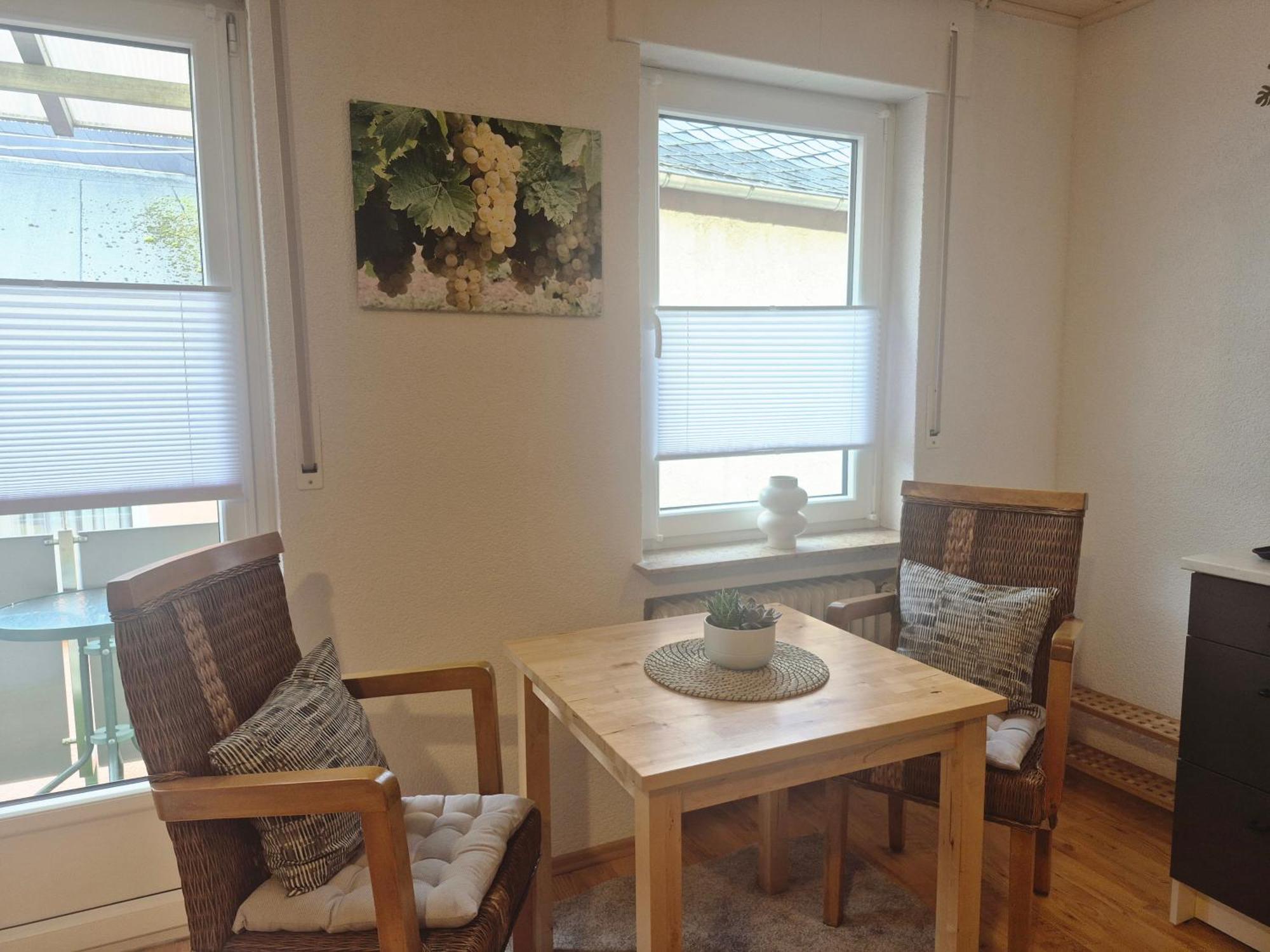 Apartment mit Balkon