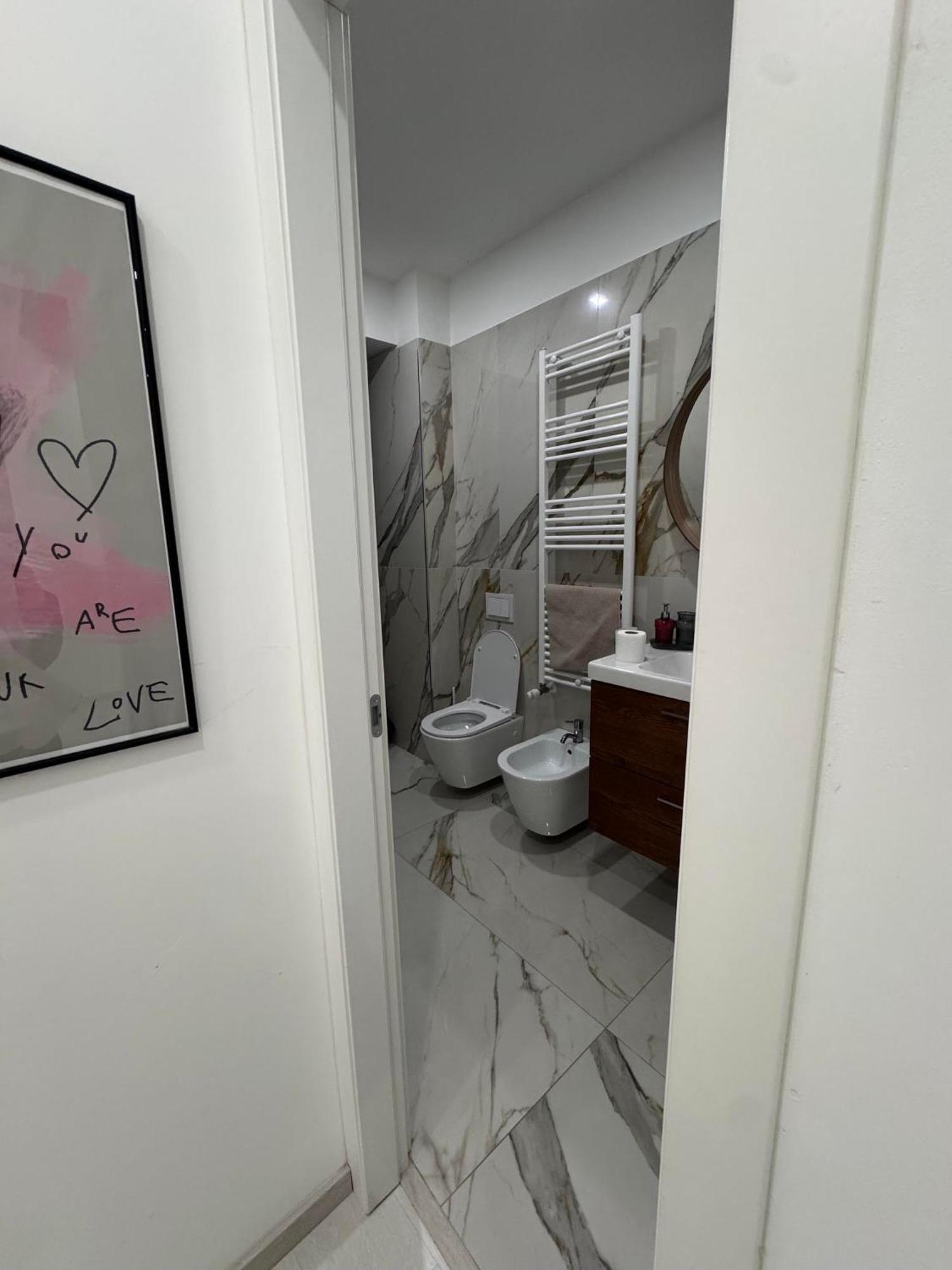 One-Bedroom Deluxe Apartment