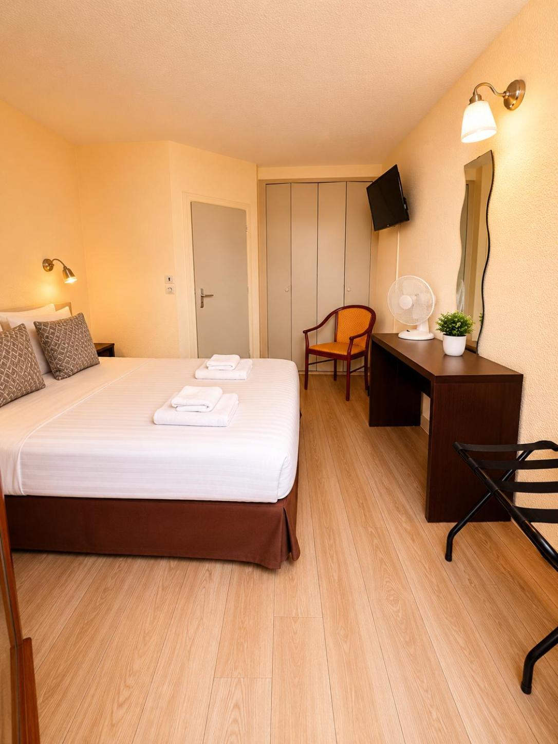 Economy Double Room,1772878661:JPEG