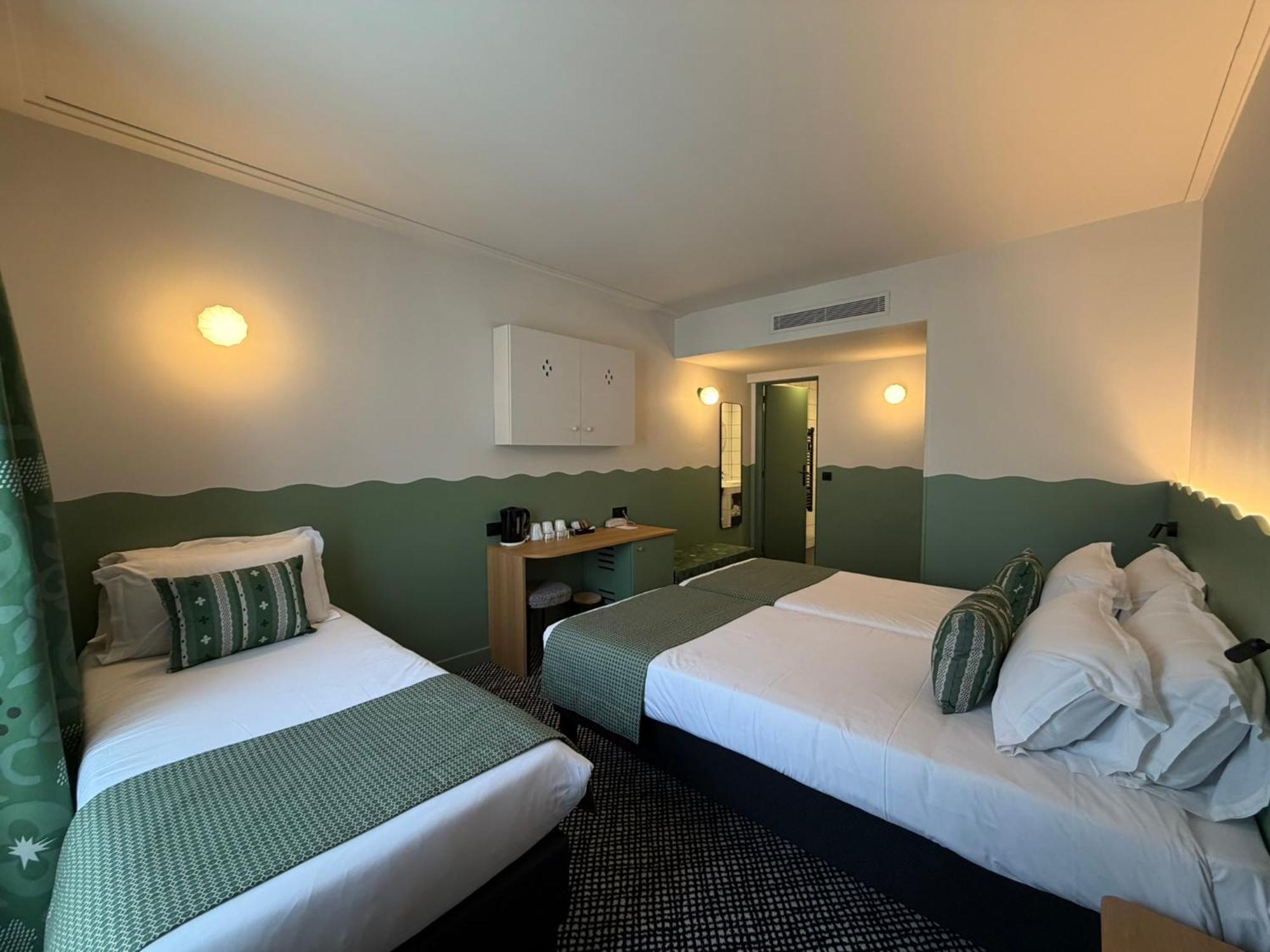 Triple Room