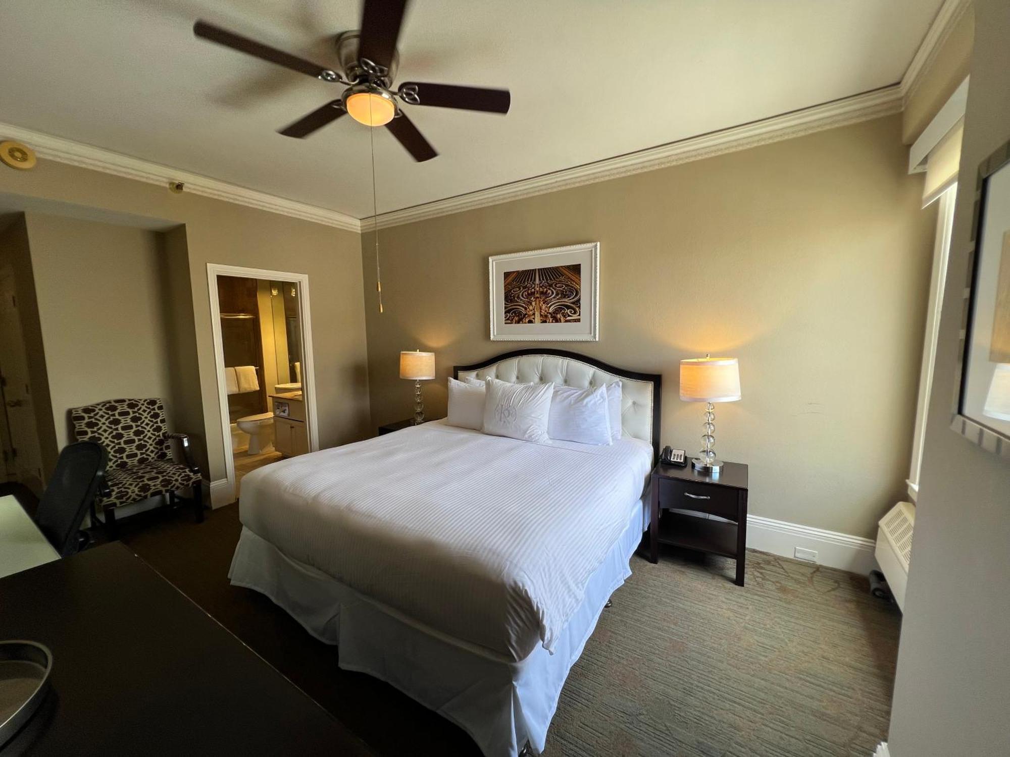 Superior King Room