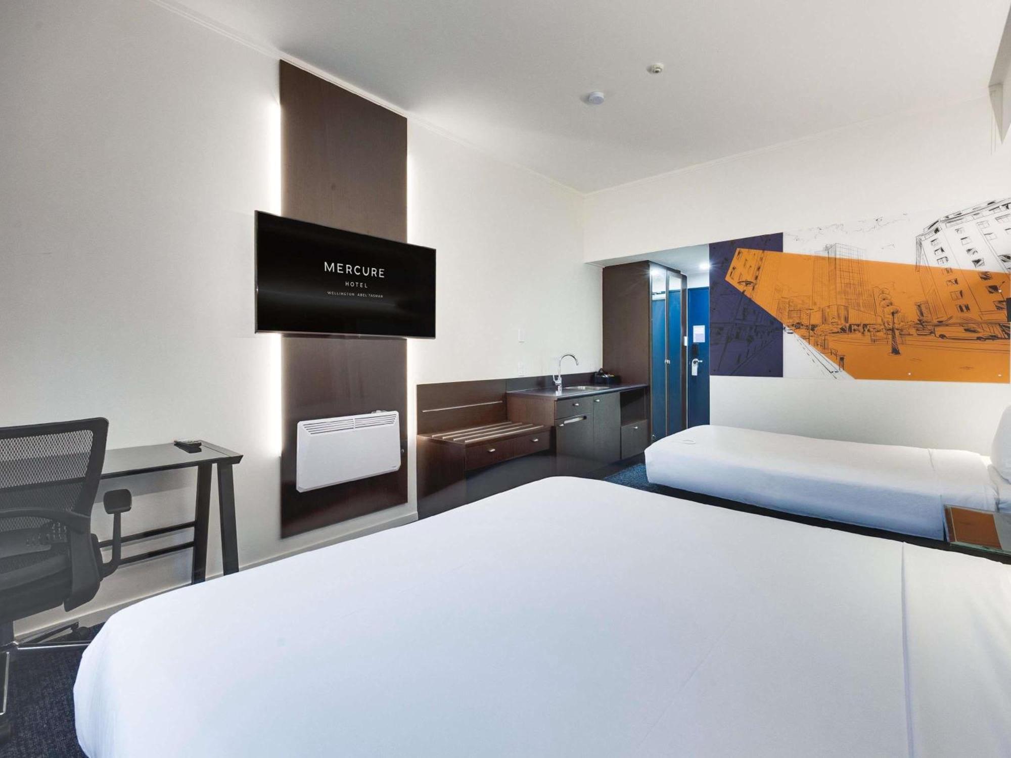 Standard King Room with Single Bed