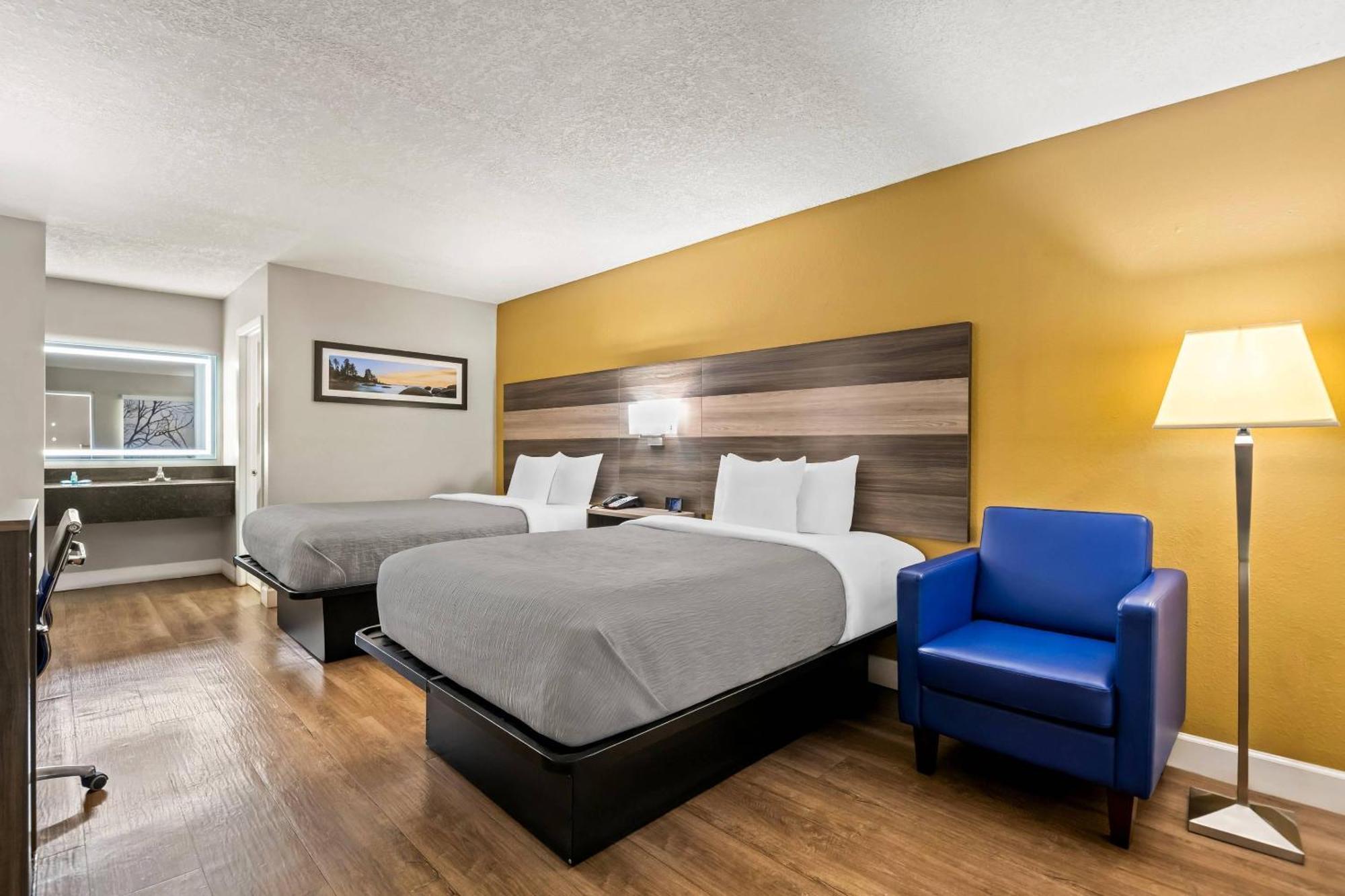 Double Room with Two Double Beds - Non-Smoking