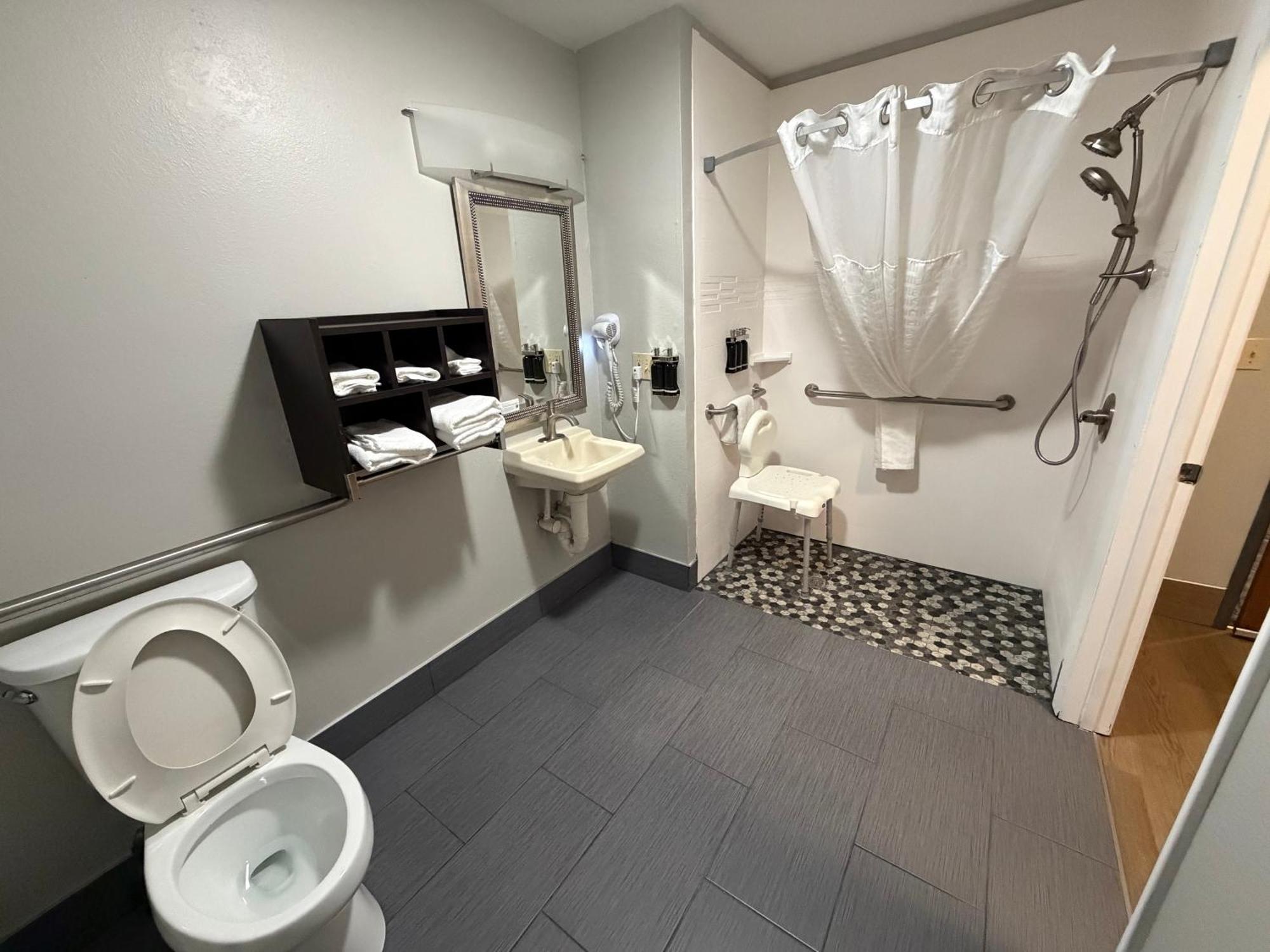 King Room - Disability Access