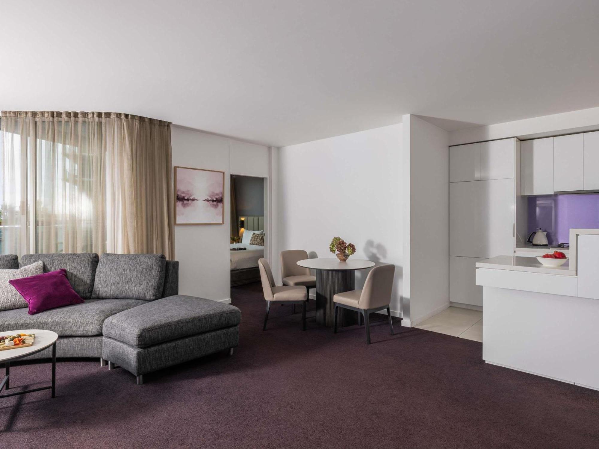 Two-Bedroom Apartment Two Bathrooms Water View