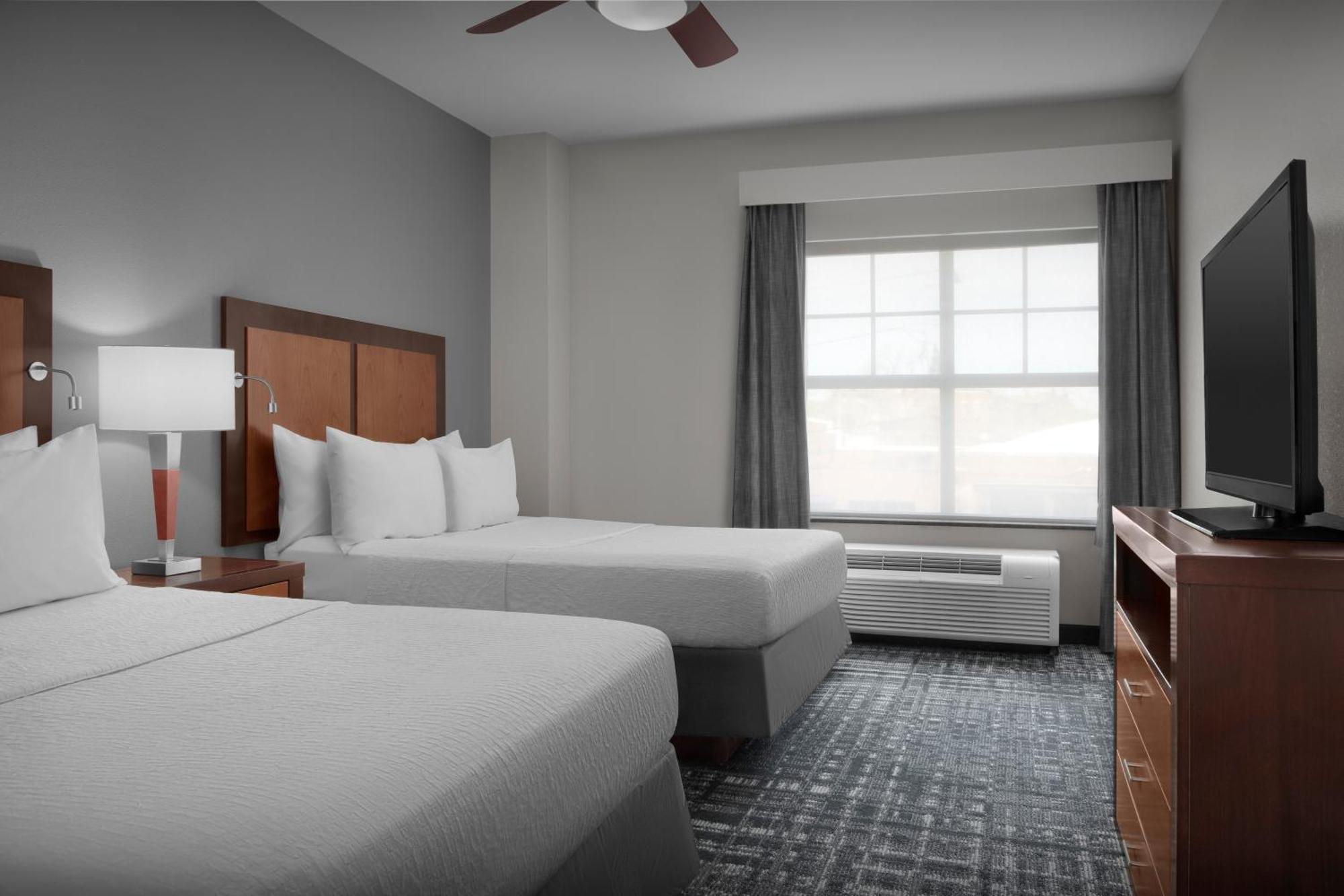 Suíte Queen de 1 Quarto com 2 Camas Queen-size - Não Fumantes
