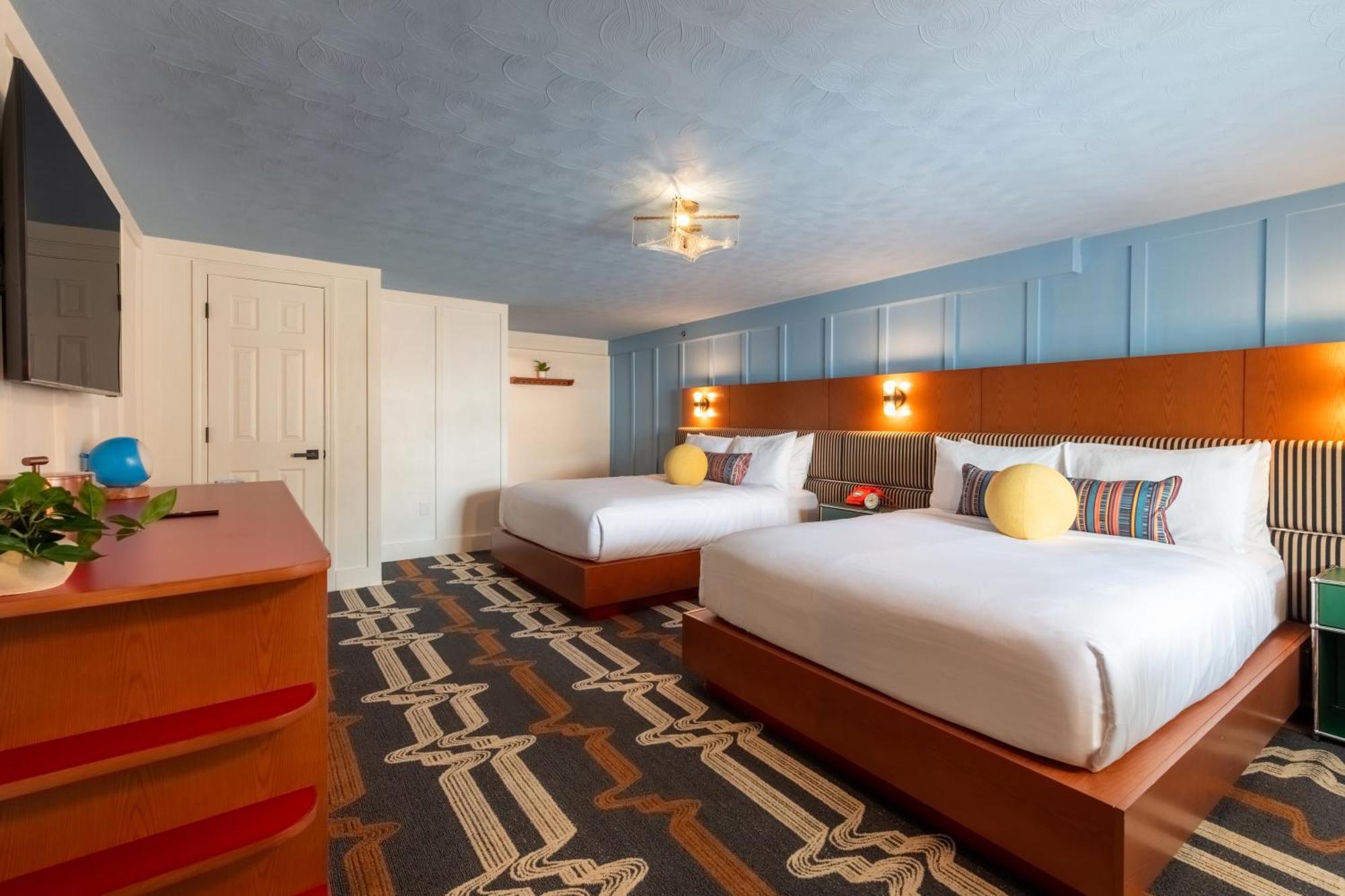 2 Queen Bedroom Pet Friendly-fee applies
