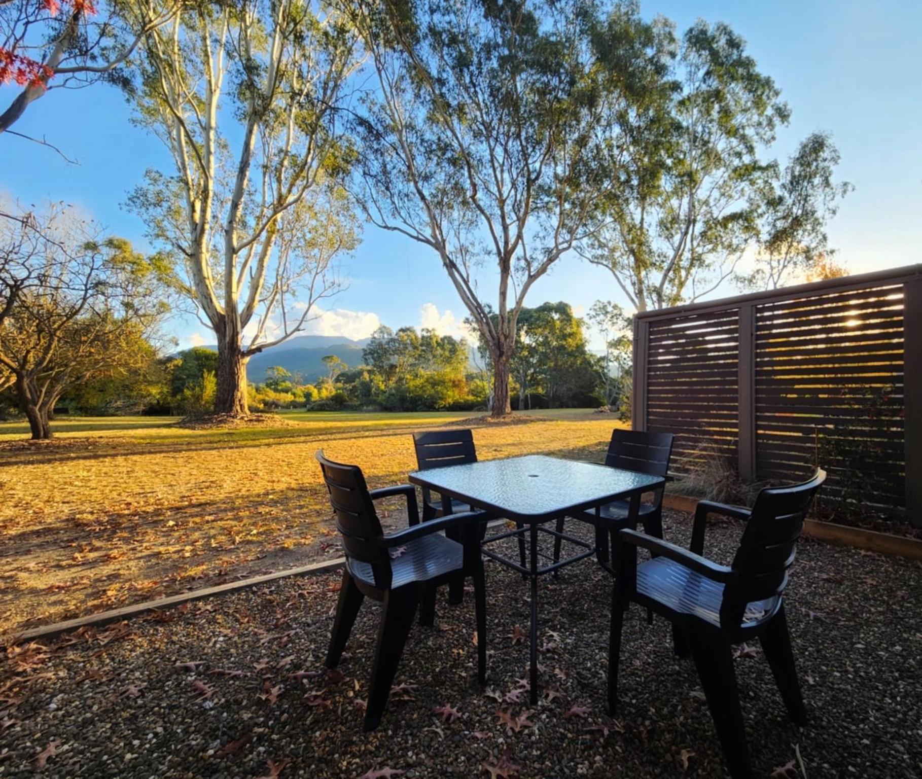 Two-Bedroom Apartment with Mountain View