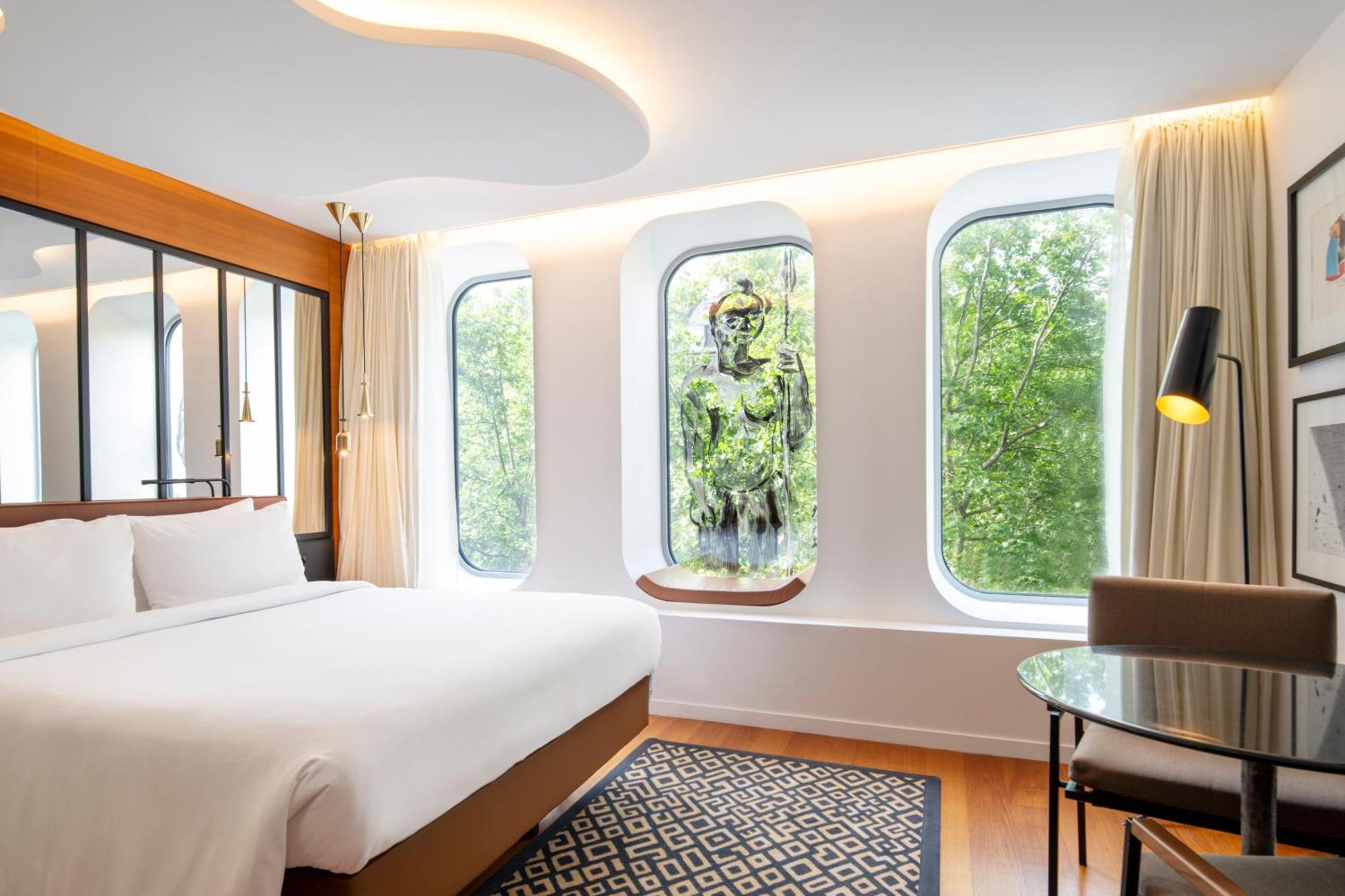 Bobo Room Garden or City View