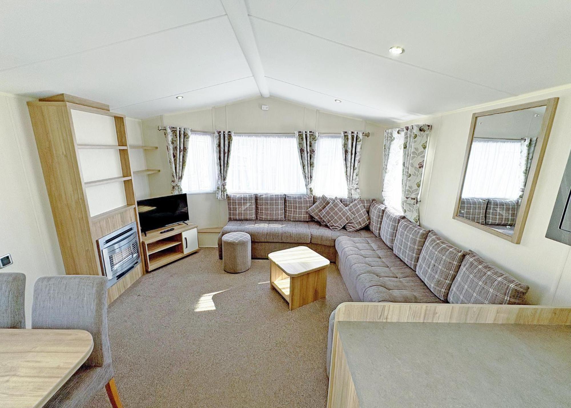 Mobile Home 24