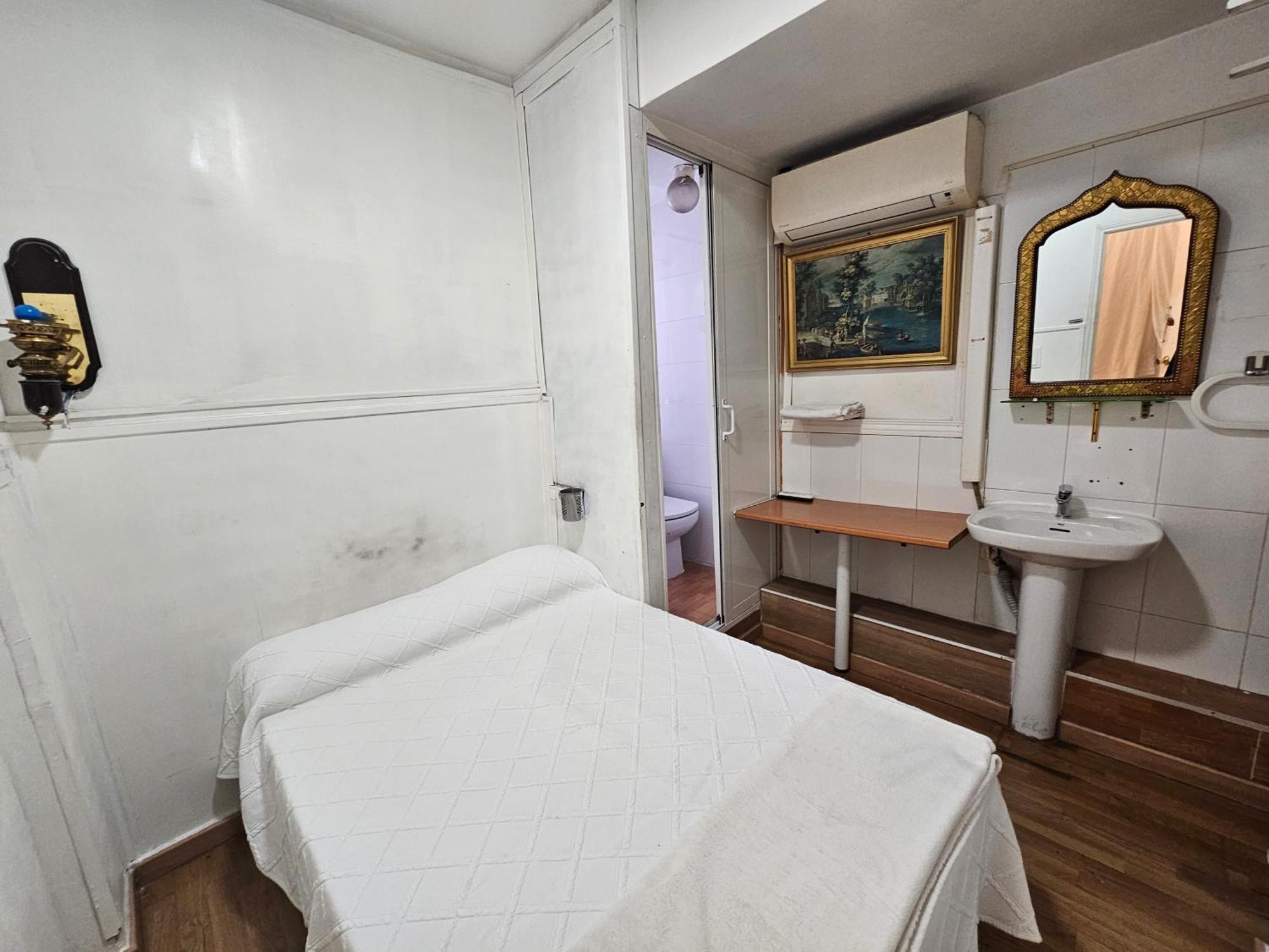 Habitación Doble con baño privado