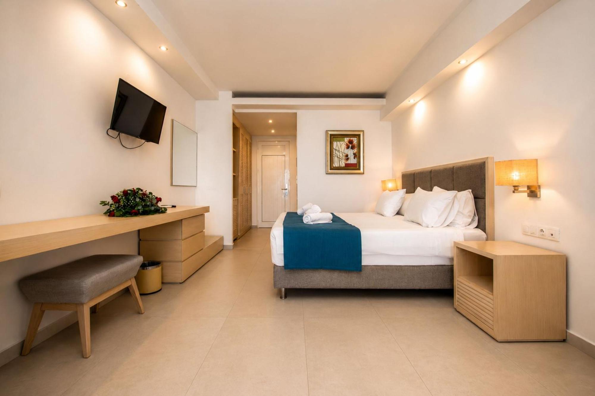 Suite with Sea View