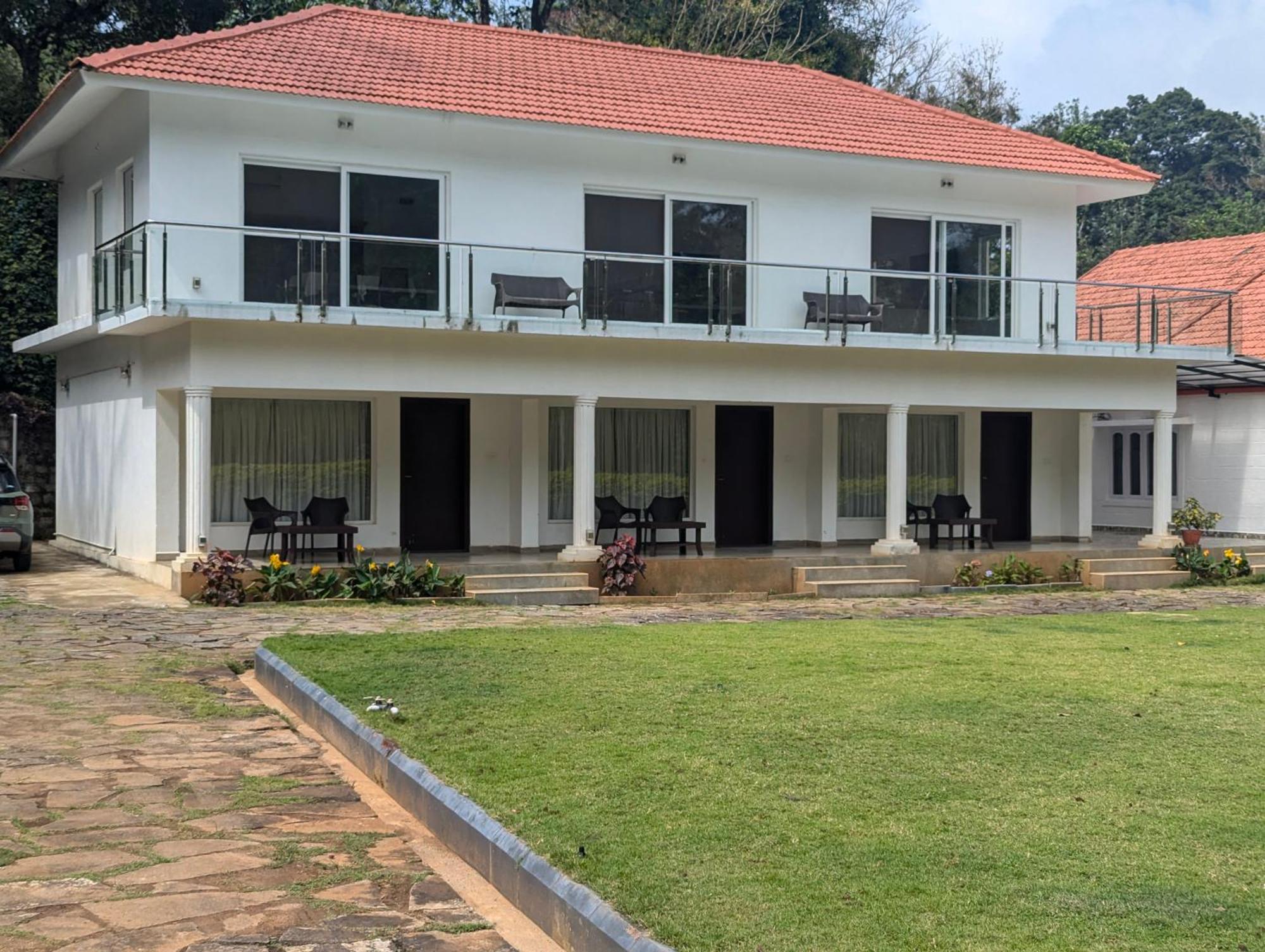 Estate Roon Two