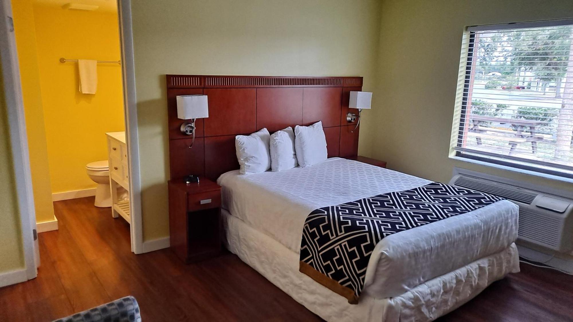 Queen Room