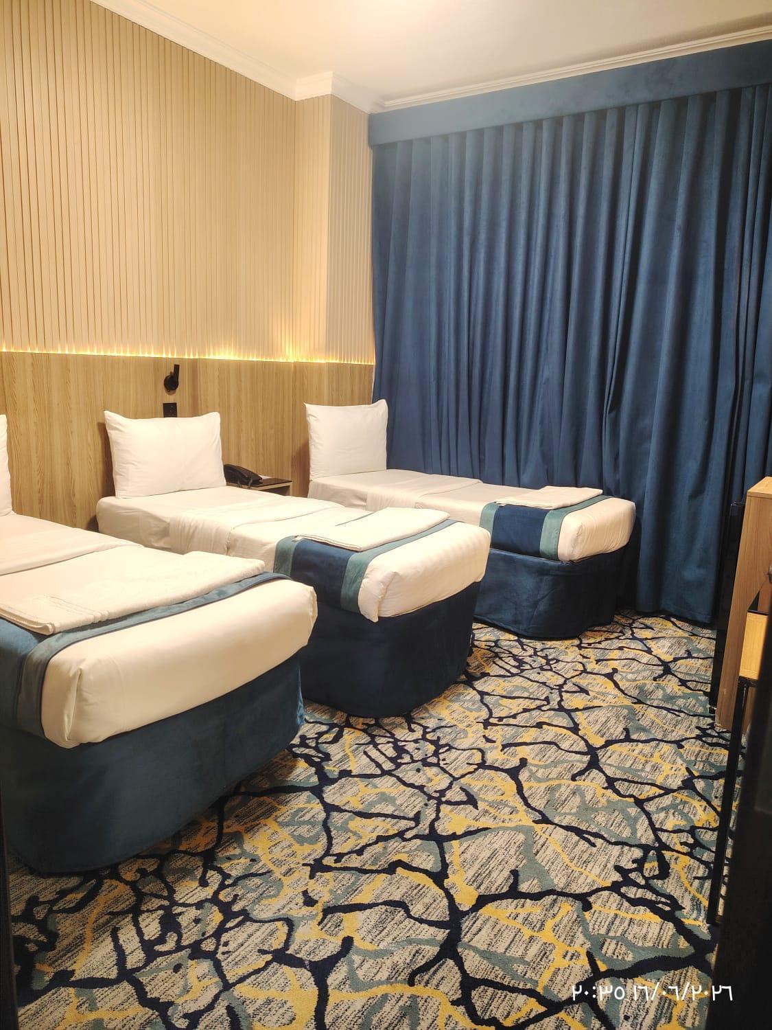 Kamar Triple