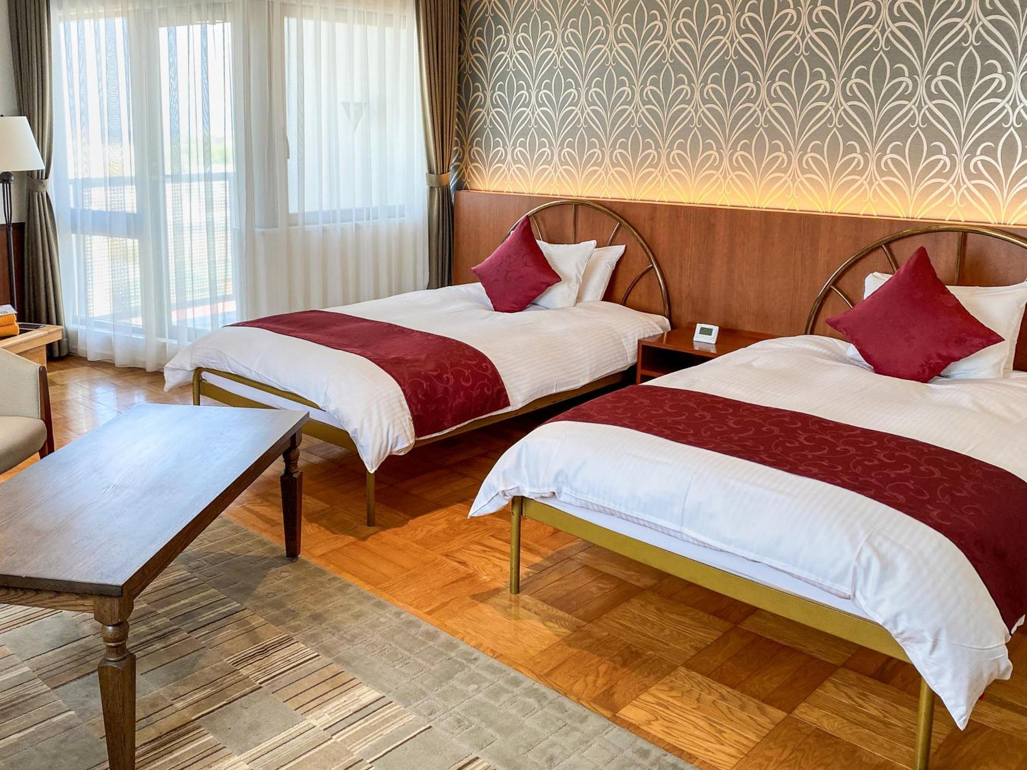 Large Twin Room
