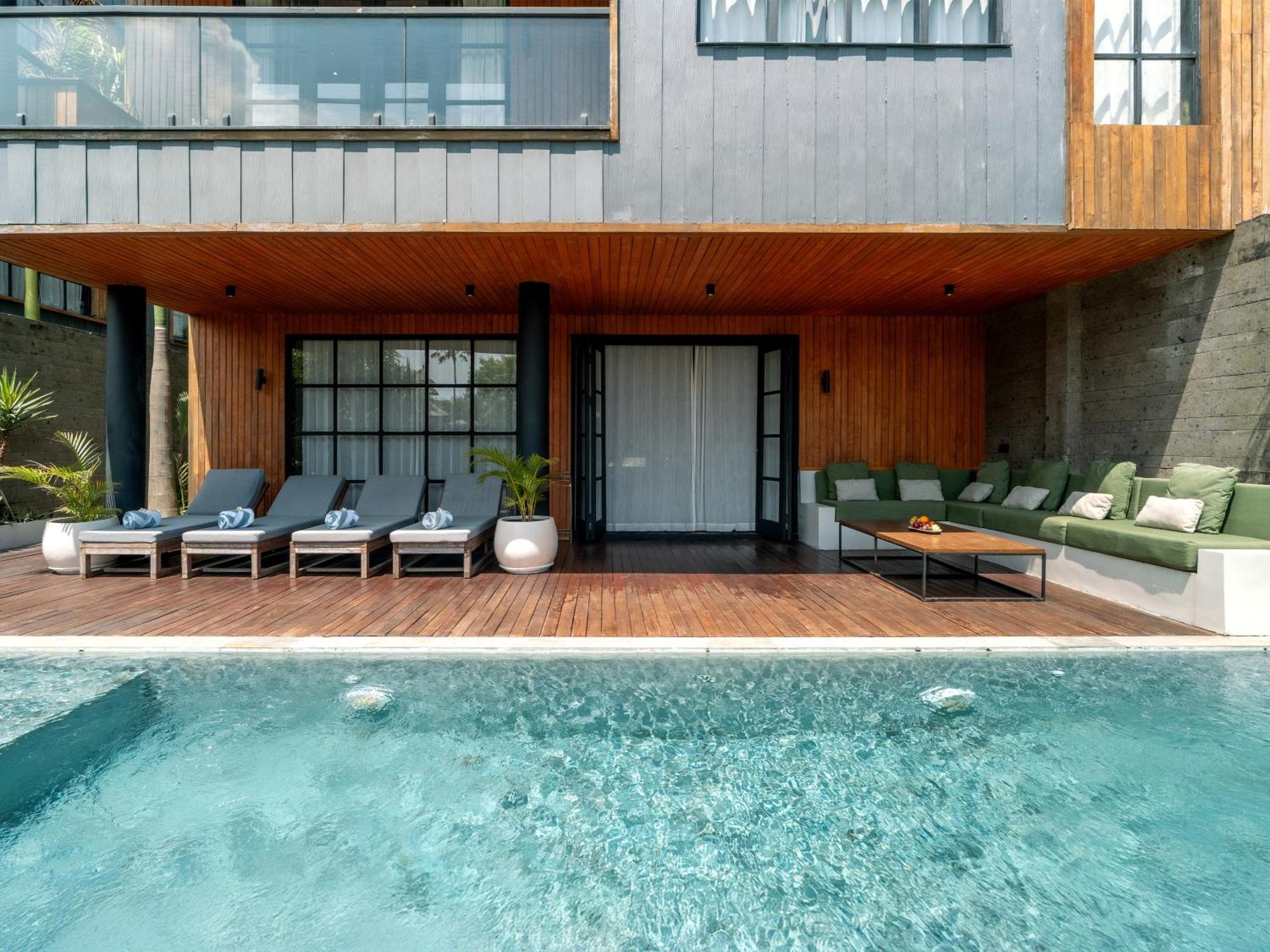 Signature Villa