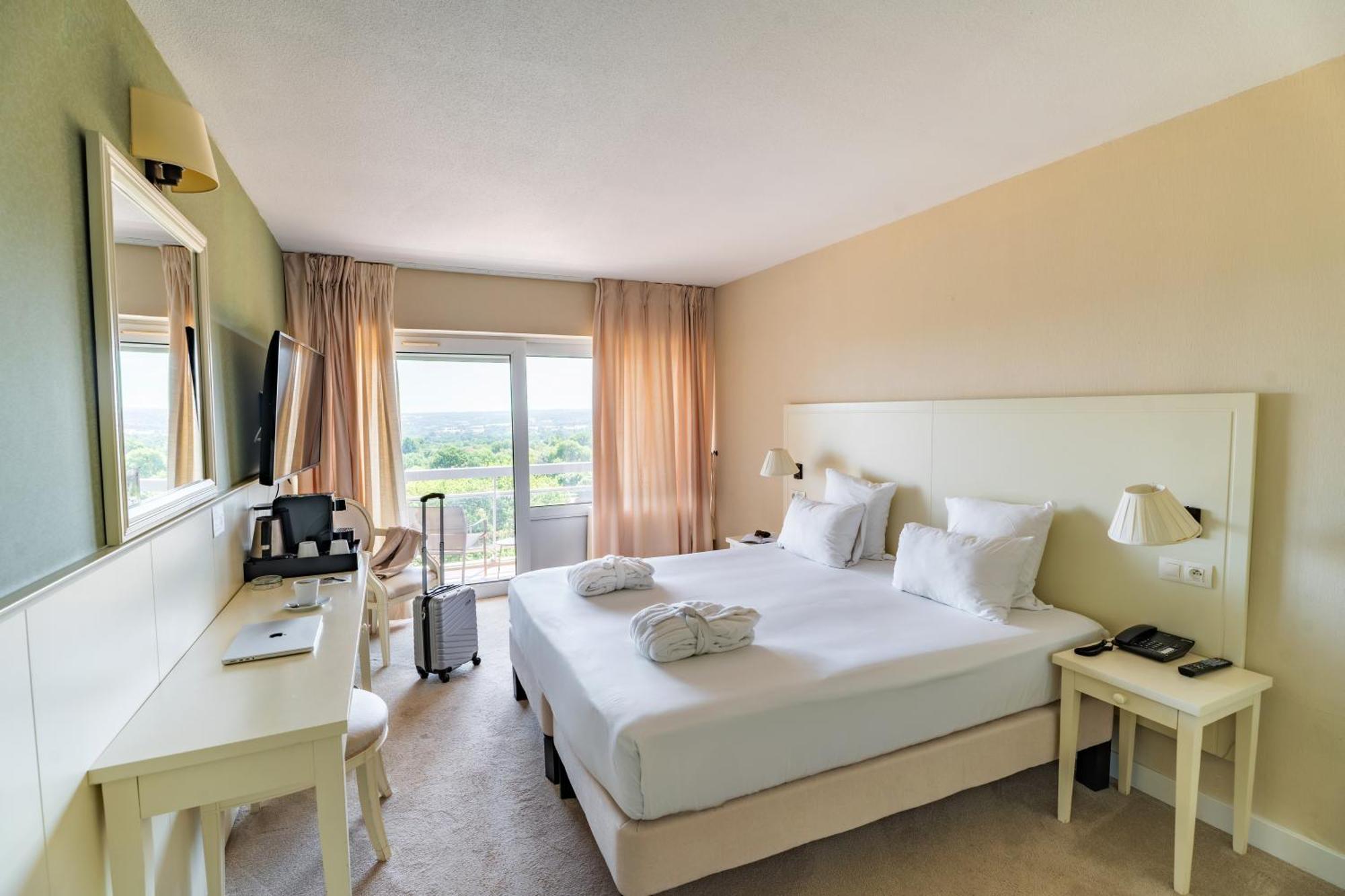 Prestige Room