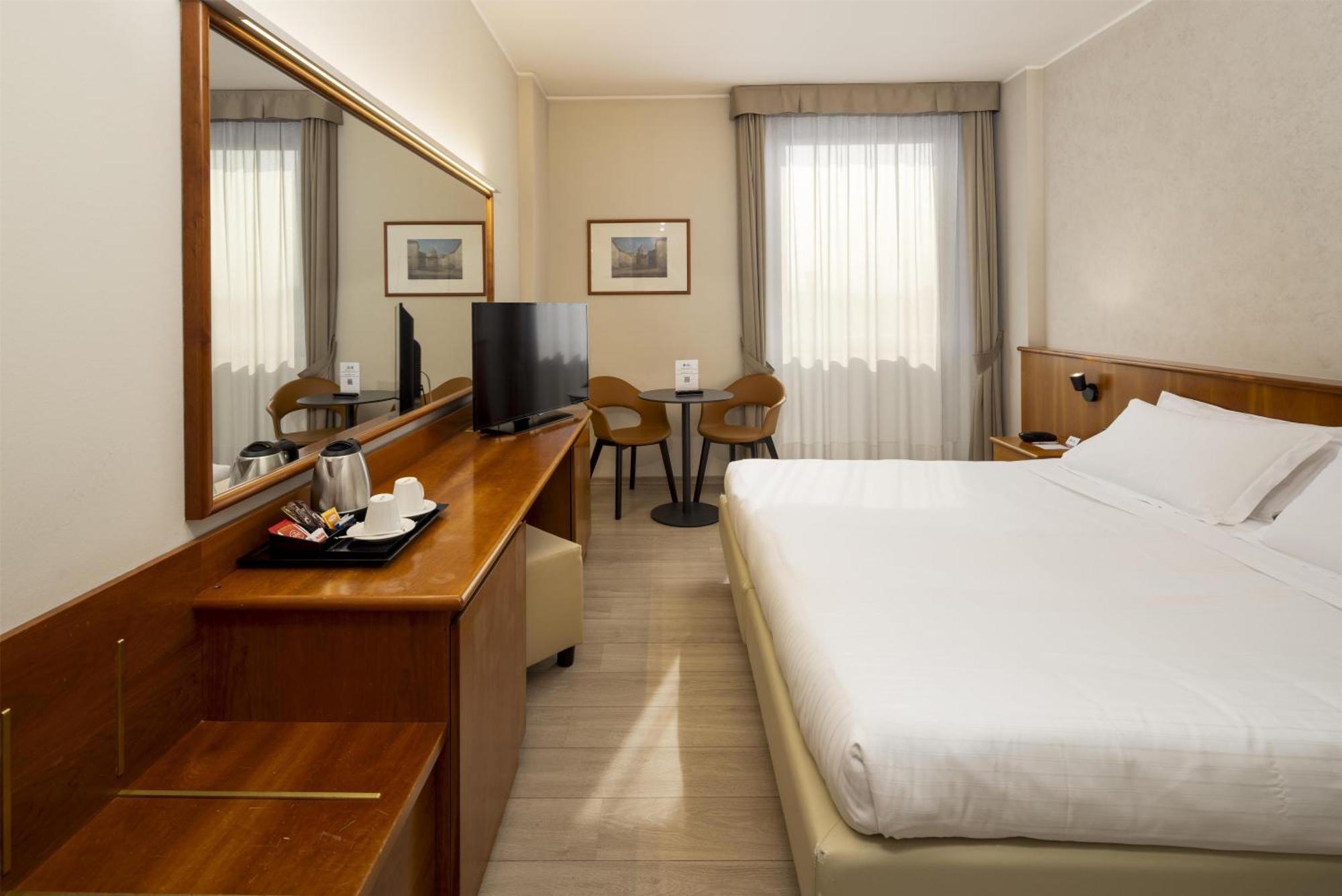 Standard King Room