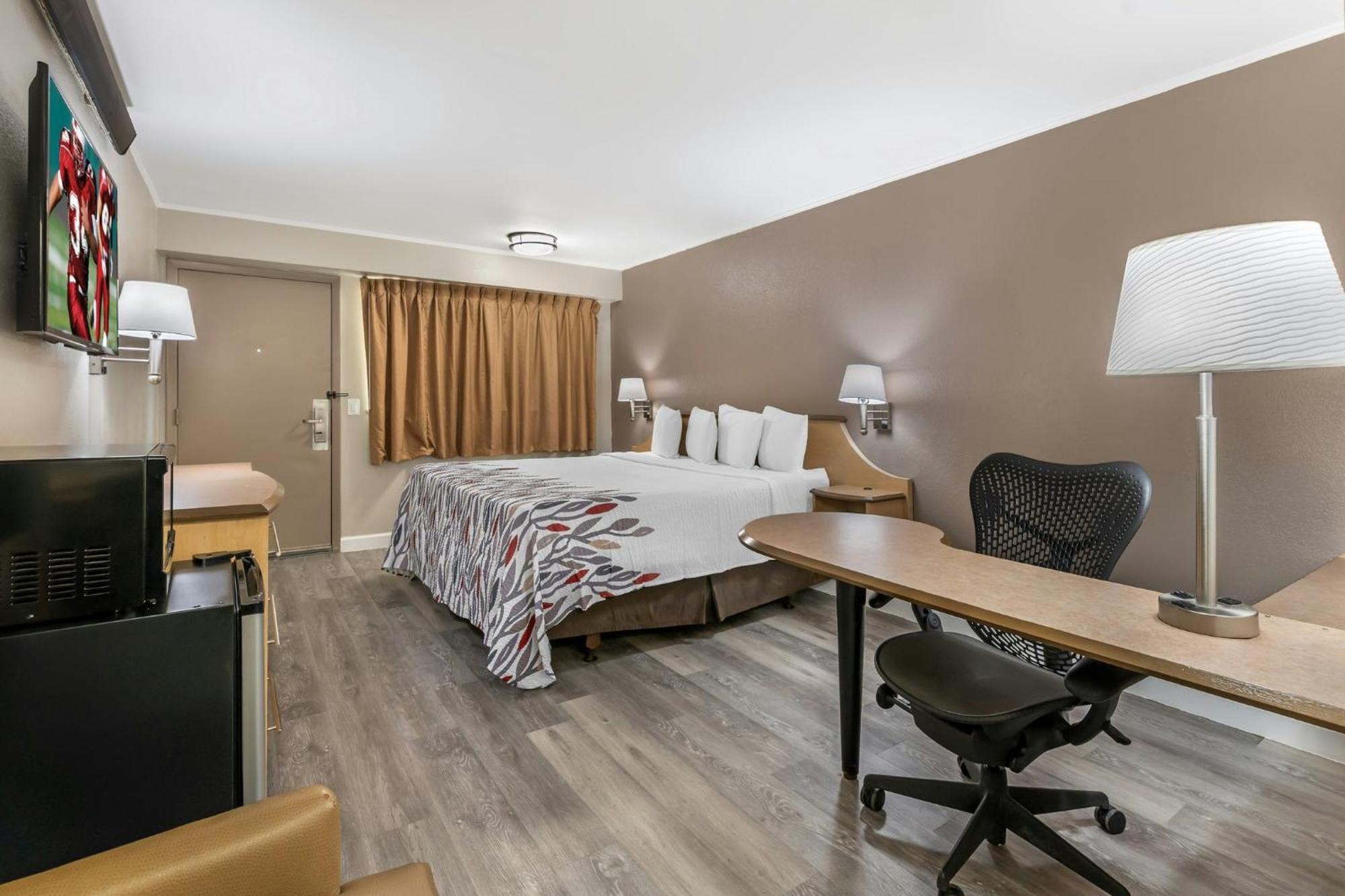 Superior King Room Smoke Free
