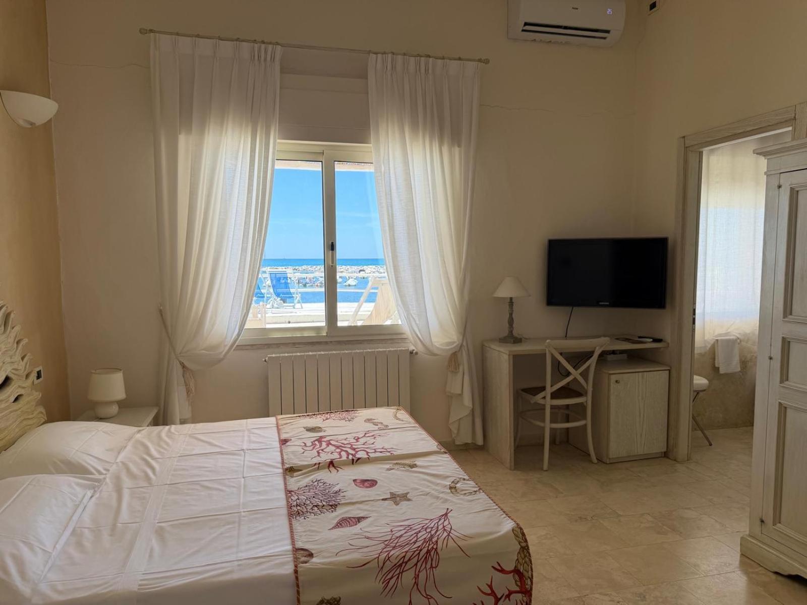 Superior Double Room with Sea View