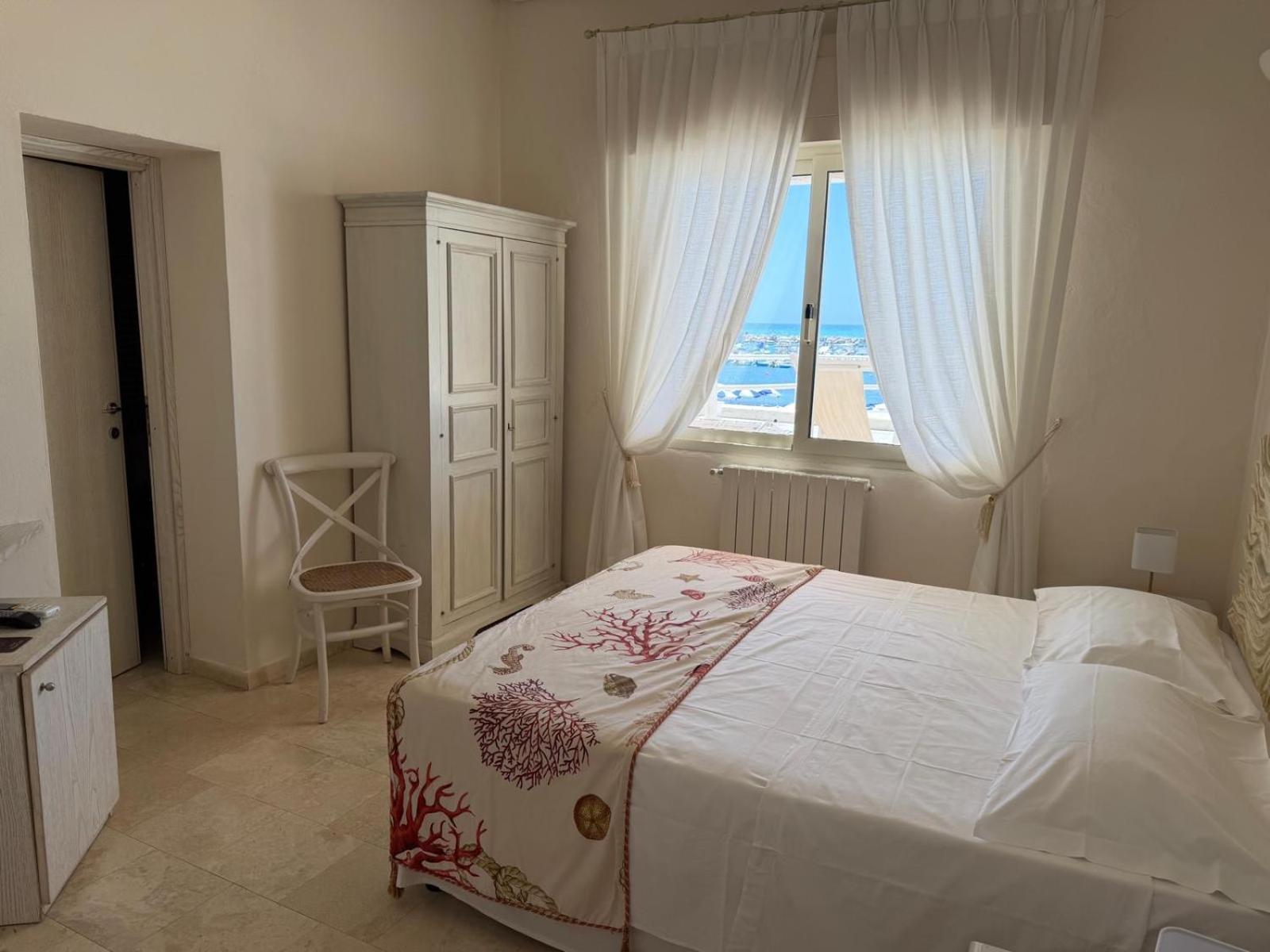 Standard Double Room with Sea View