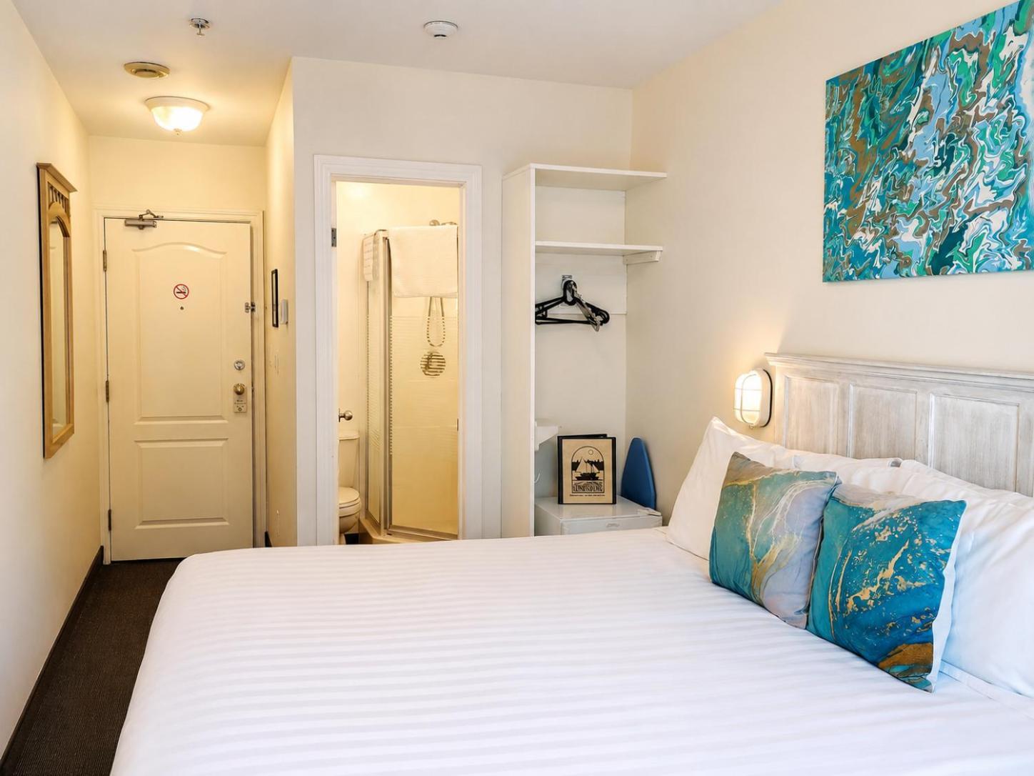 Town View Compact King Room