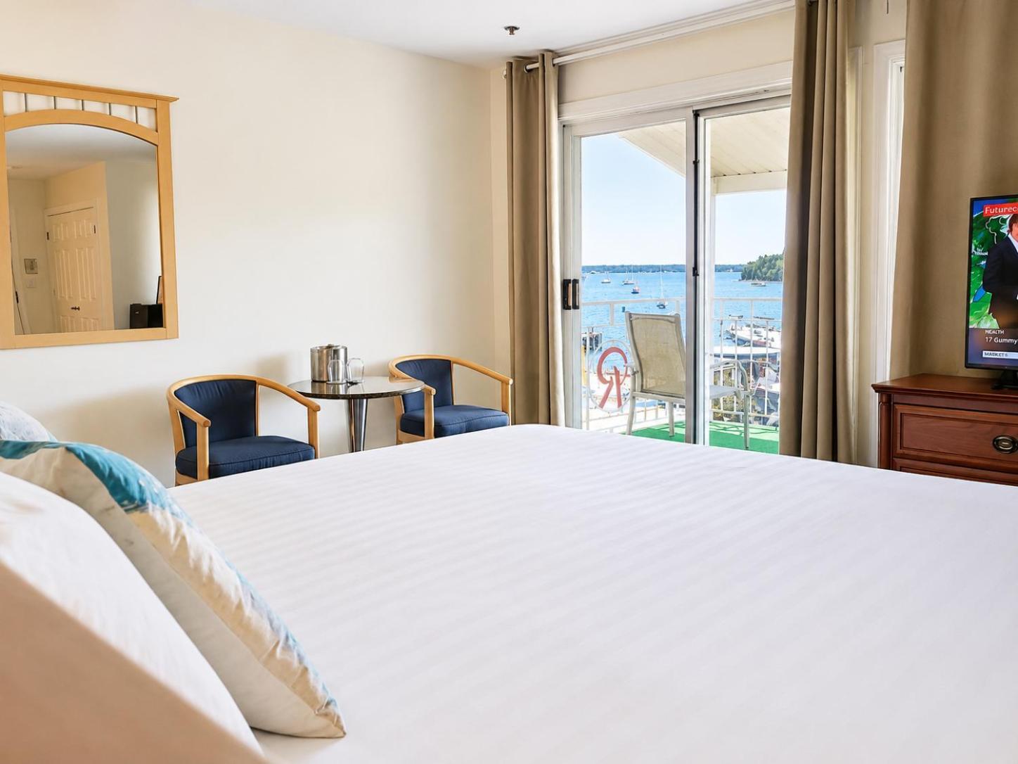 Oceanfront Executive King Room Veranda