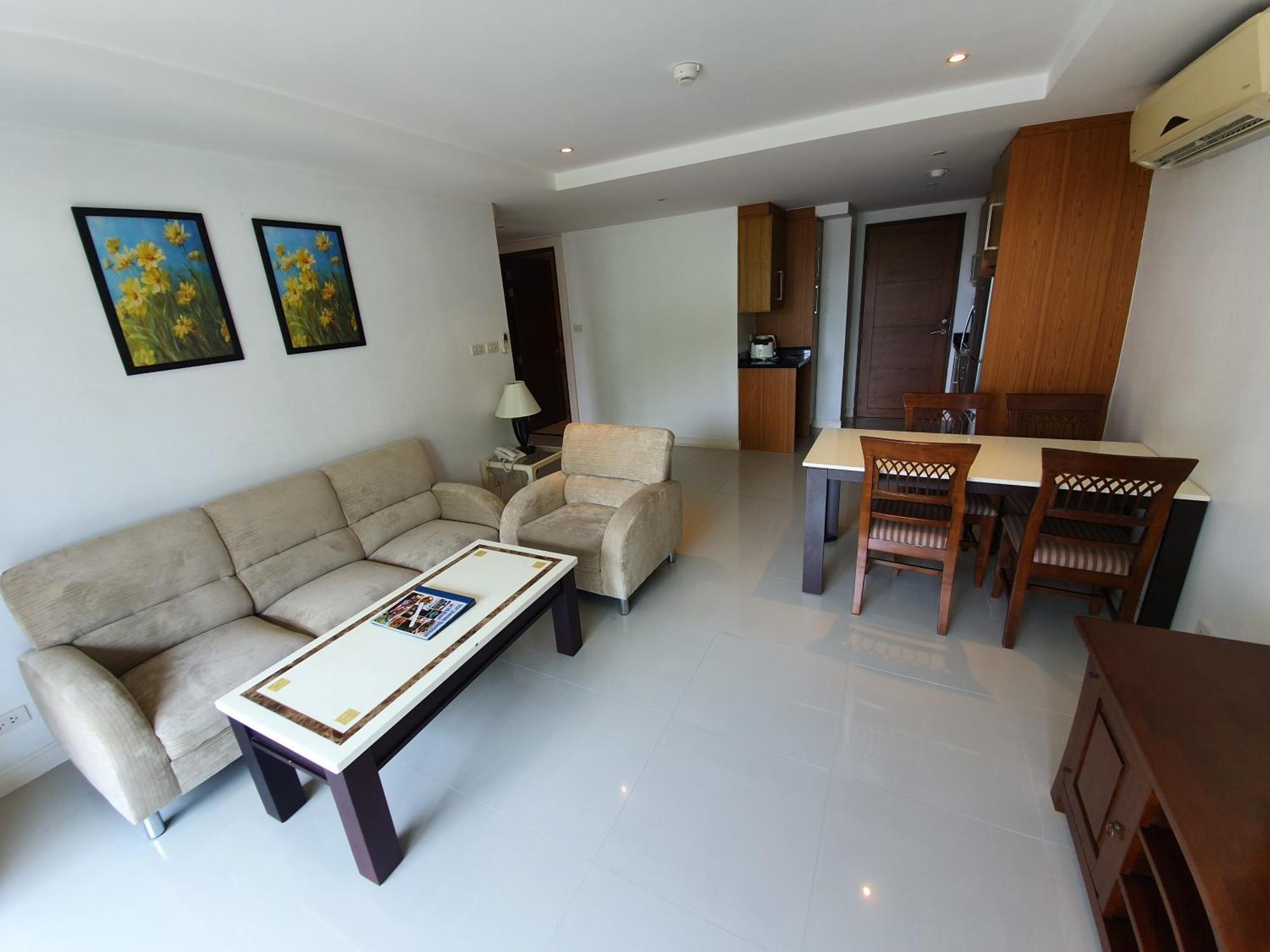 Deluxe Two-Bedroom Suite