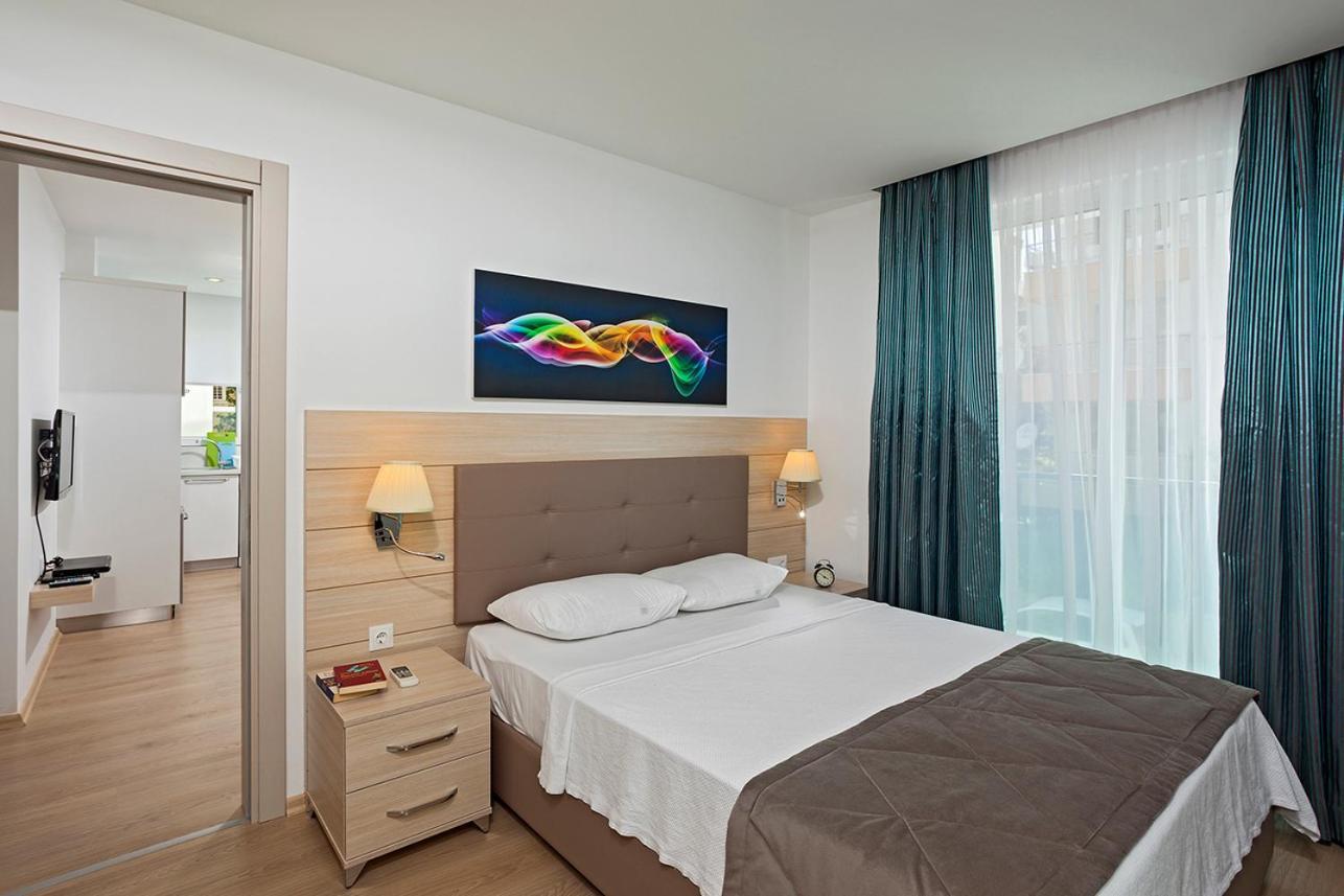 One-Bedroom Apartment (2 Adults)