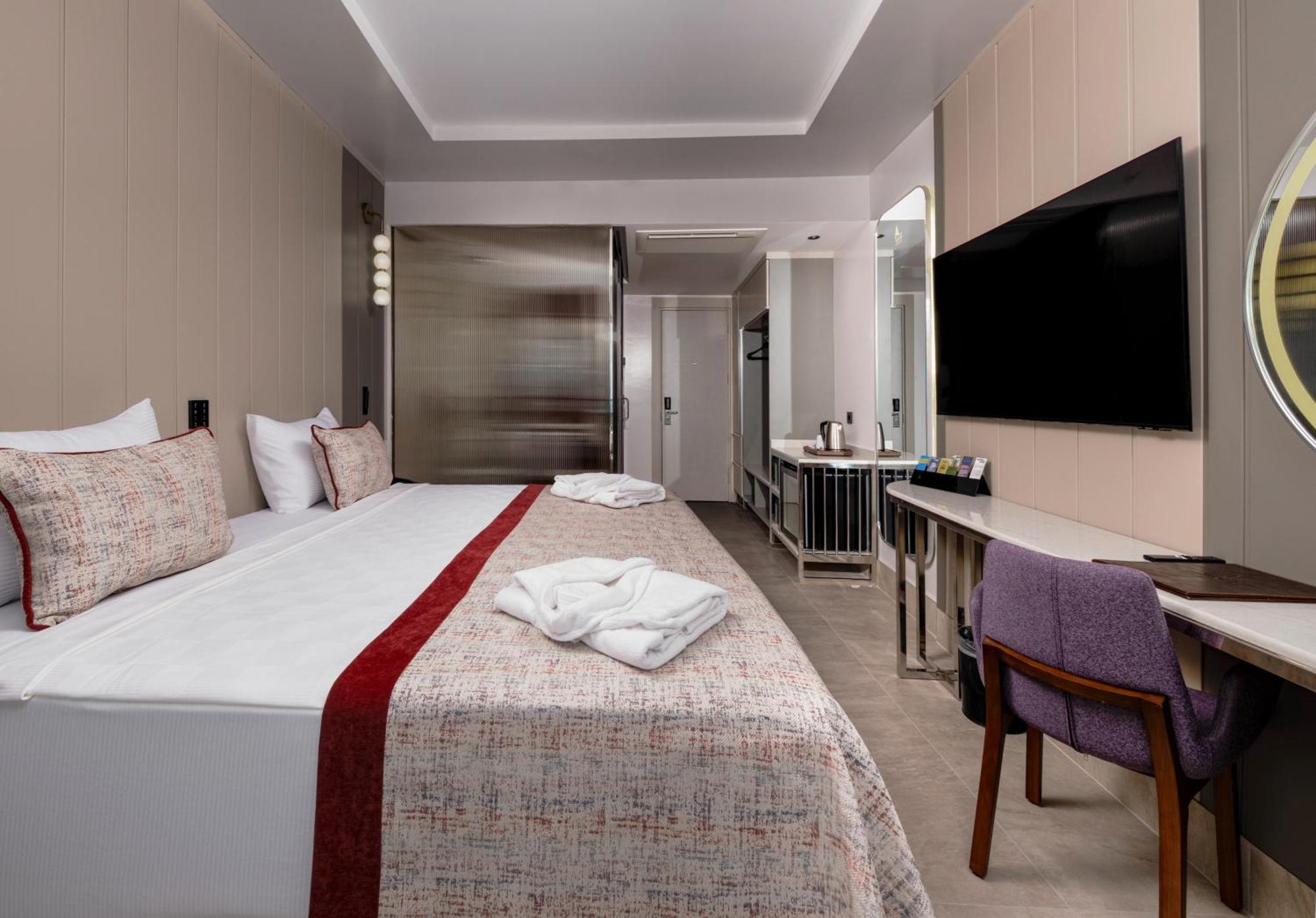 Standard Double or Twin Room,1773730385:JPEG