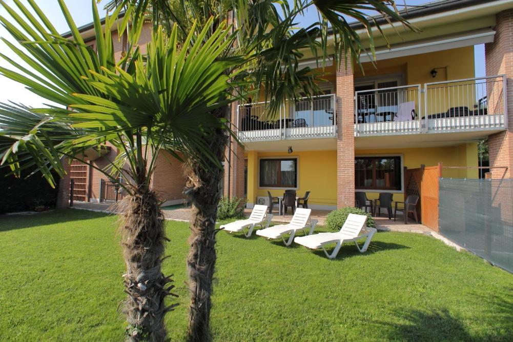 Apartment with Garden and Patio