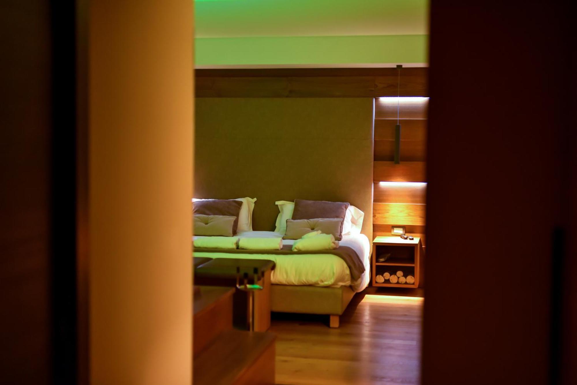 King Suite with Spa Bath