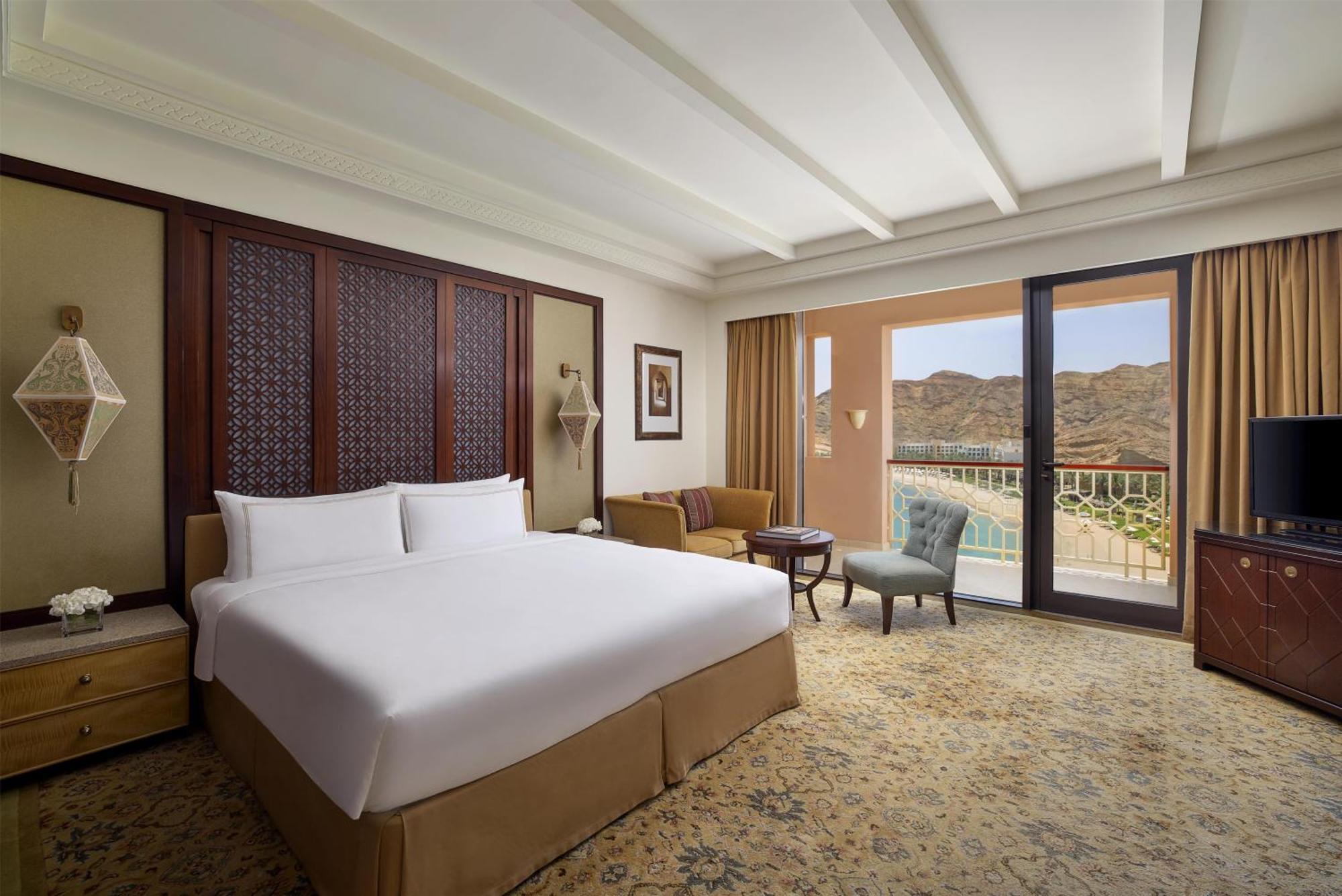 Deluxe King Room Sea View