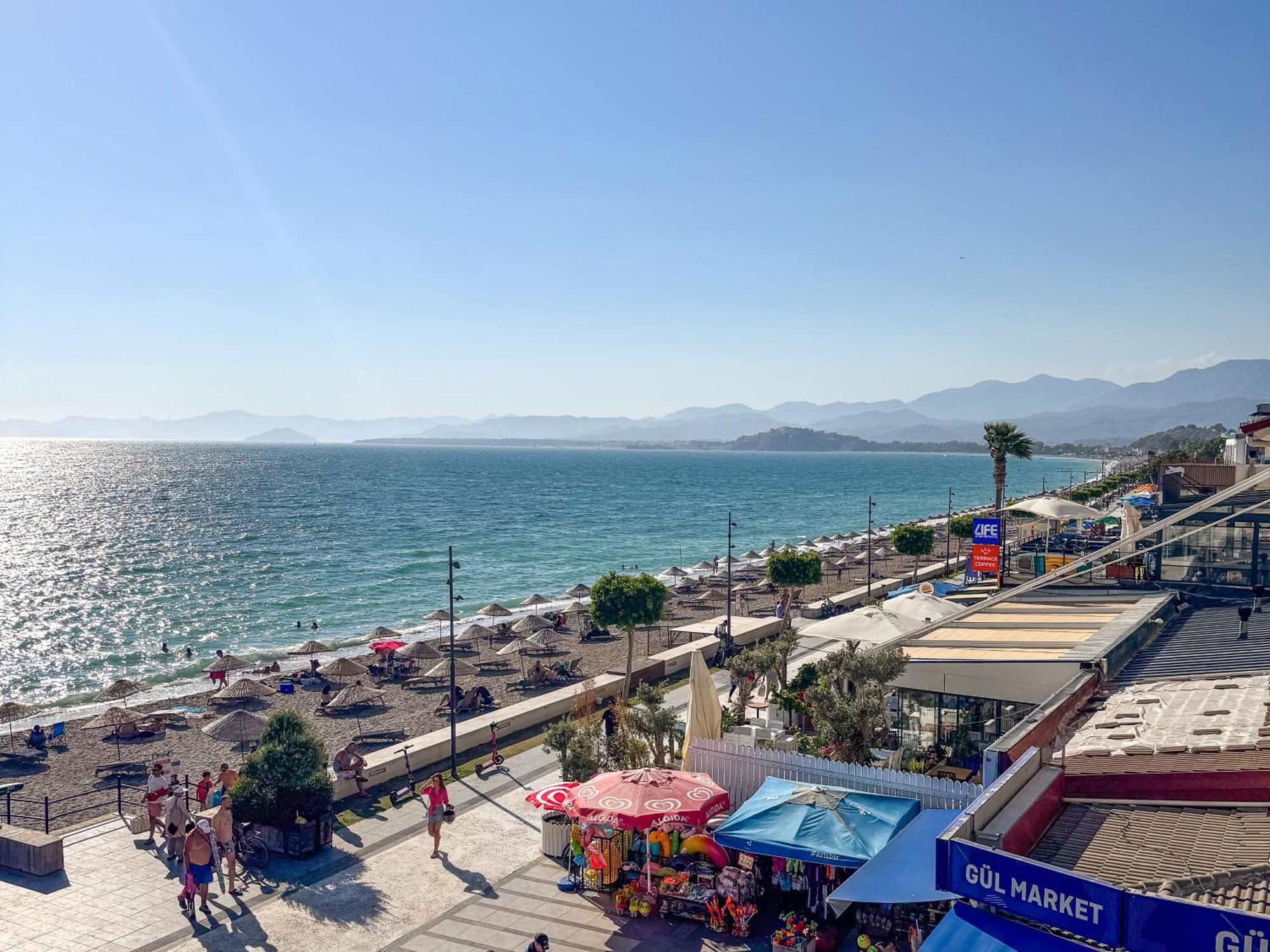 Üç Kişilik Oda - Deniz Manzaralı
