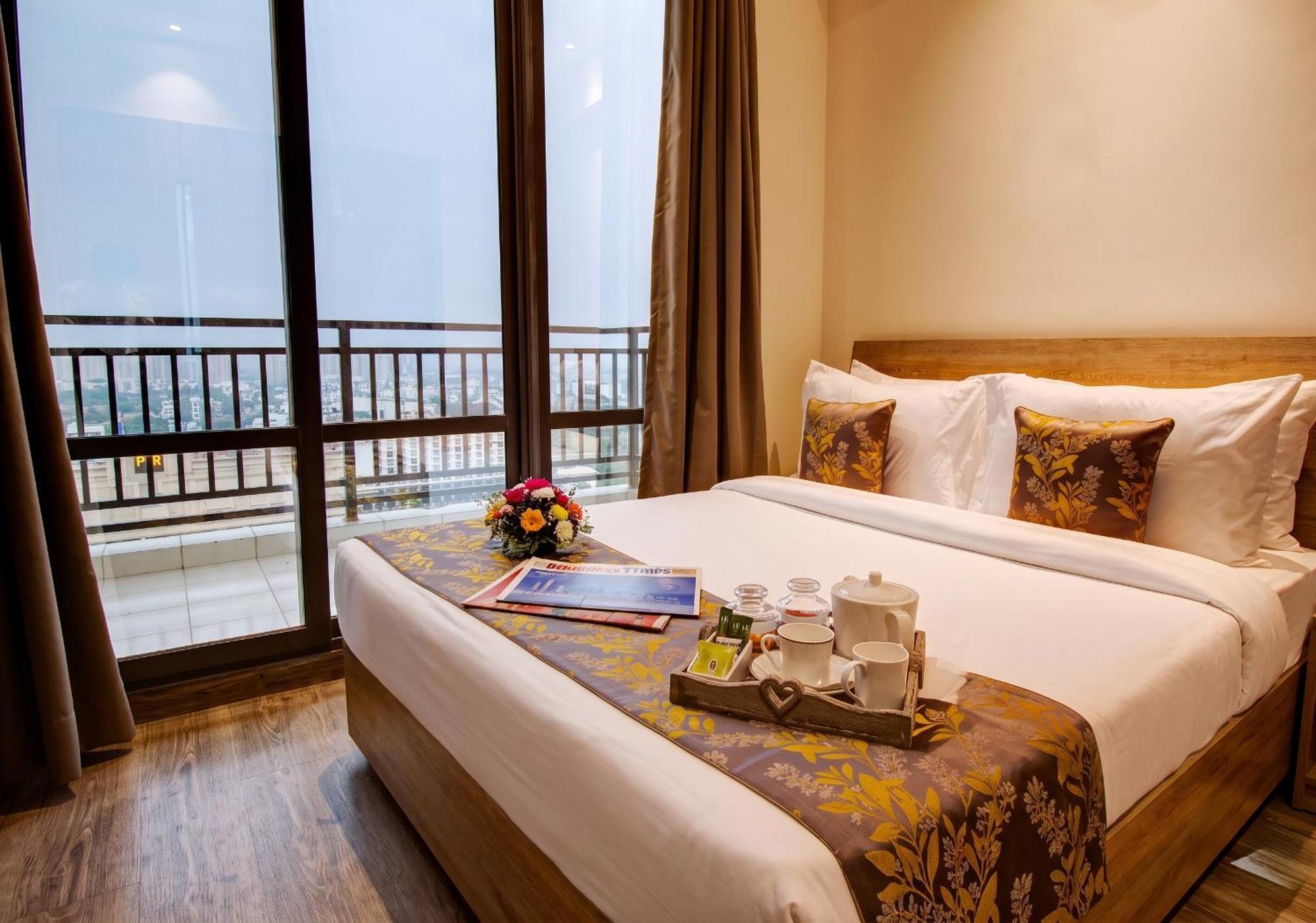 Executive Two Bedroom Suite with Living Room, with Complimentary Hi-Tea & 1 Pint of Beer