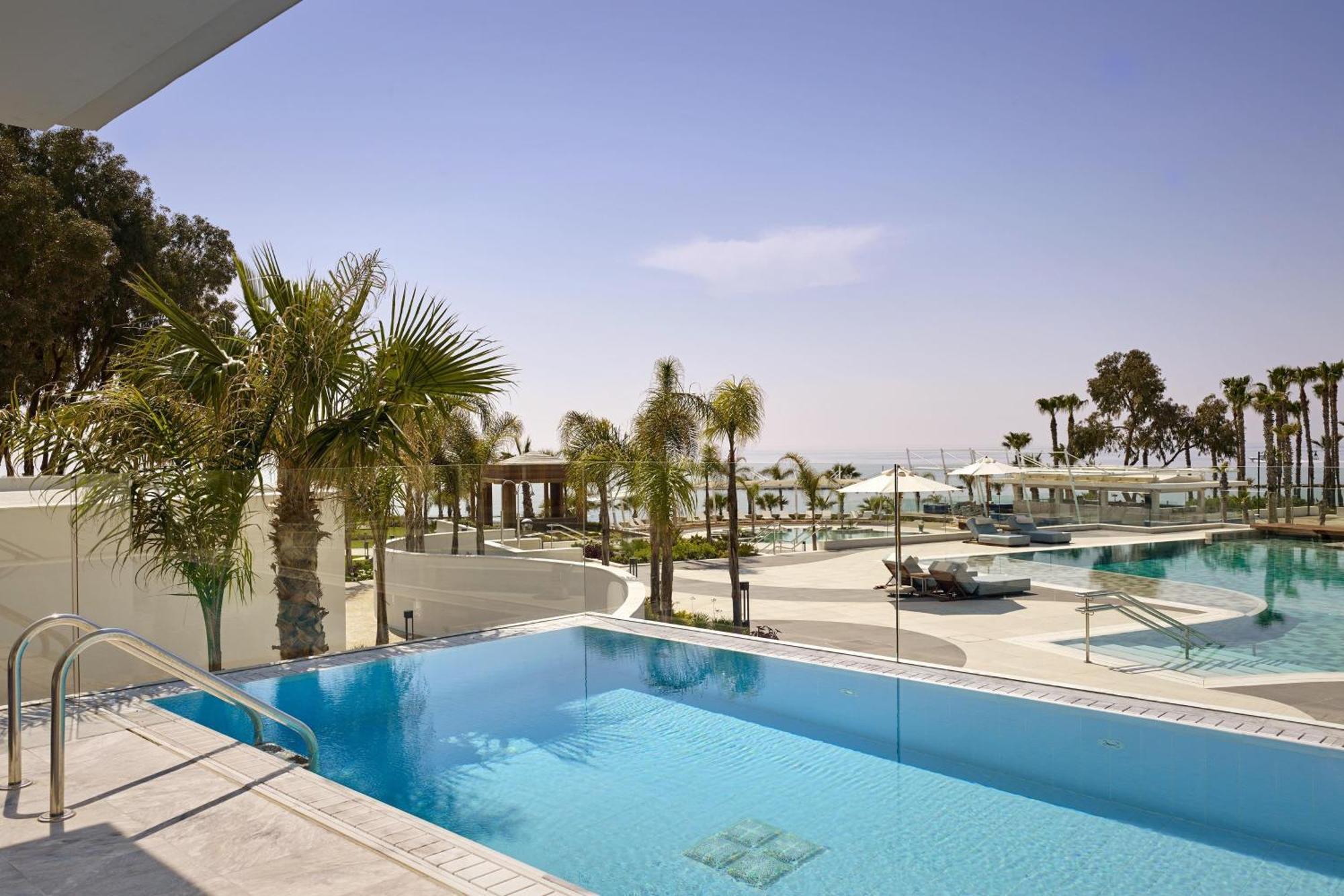 Lifestyle Suite with pool, 1 Bedroom Suite, 1 King, Sea view (Adults Friendly 12+)