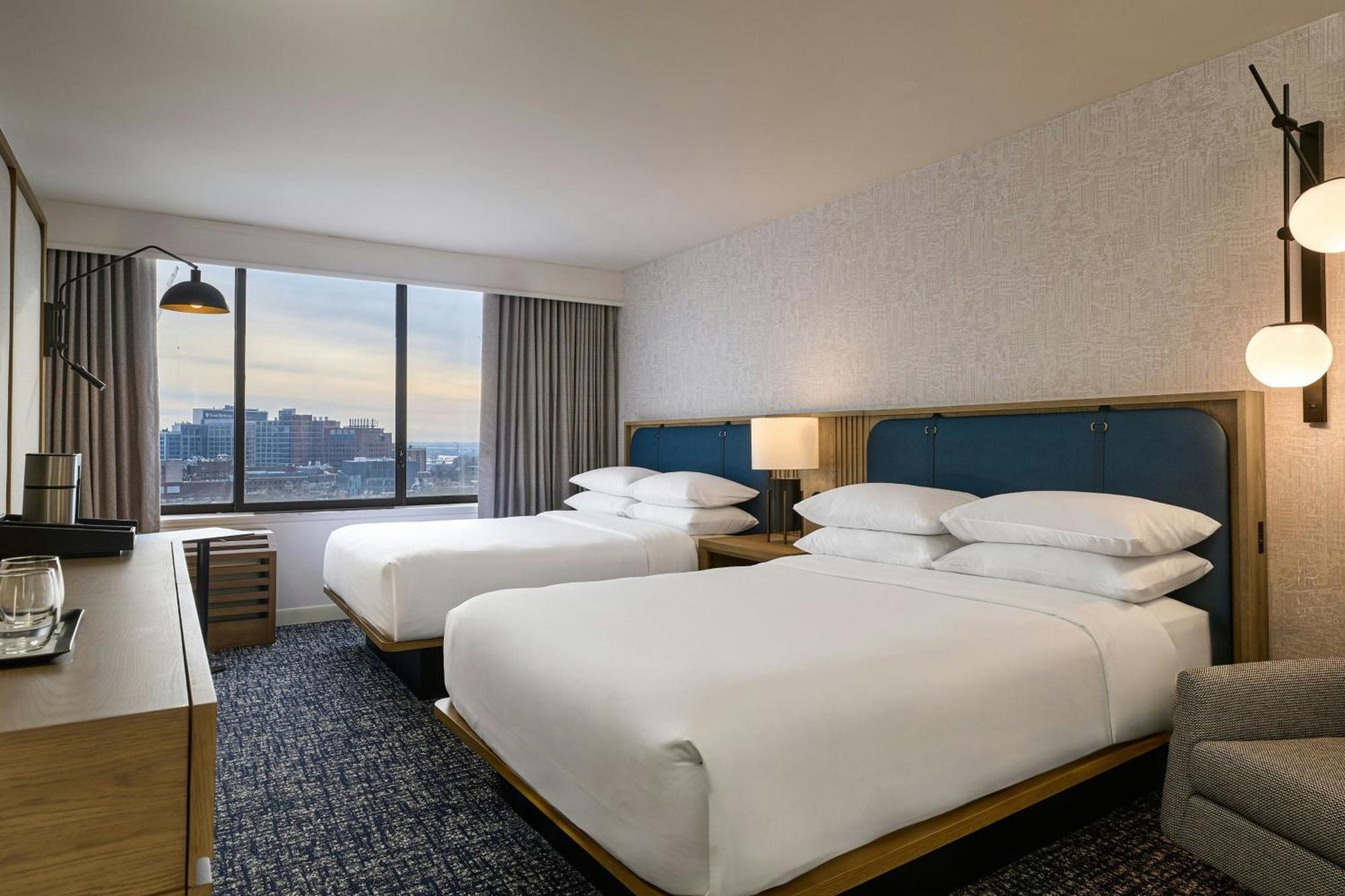 Deluxe Double Room with Two Queen Beds with Club Access