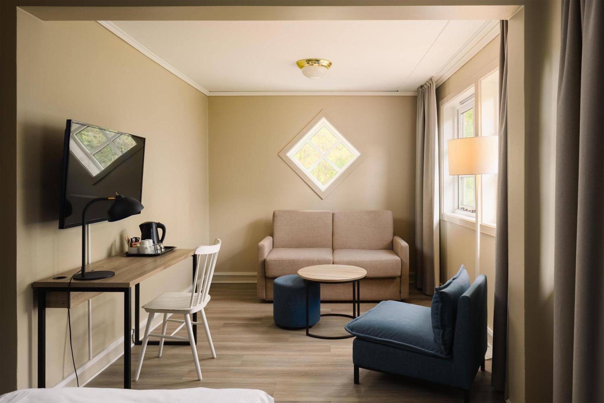 Superior King Room