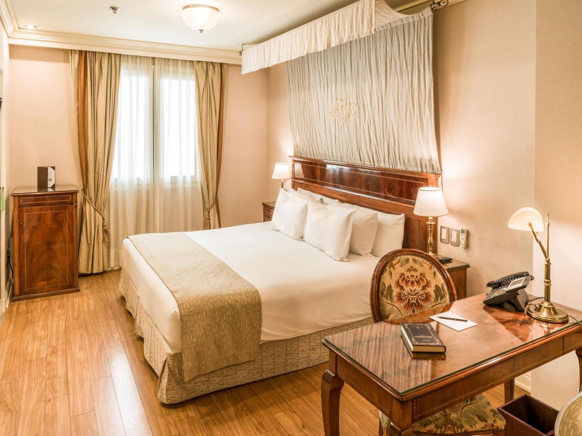 Melia Room King Bed