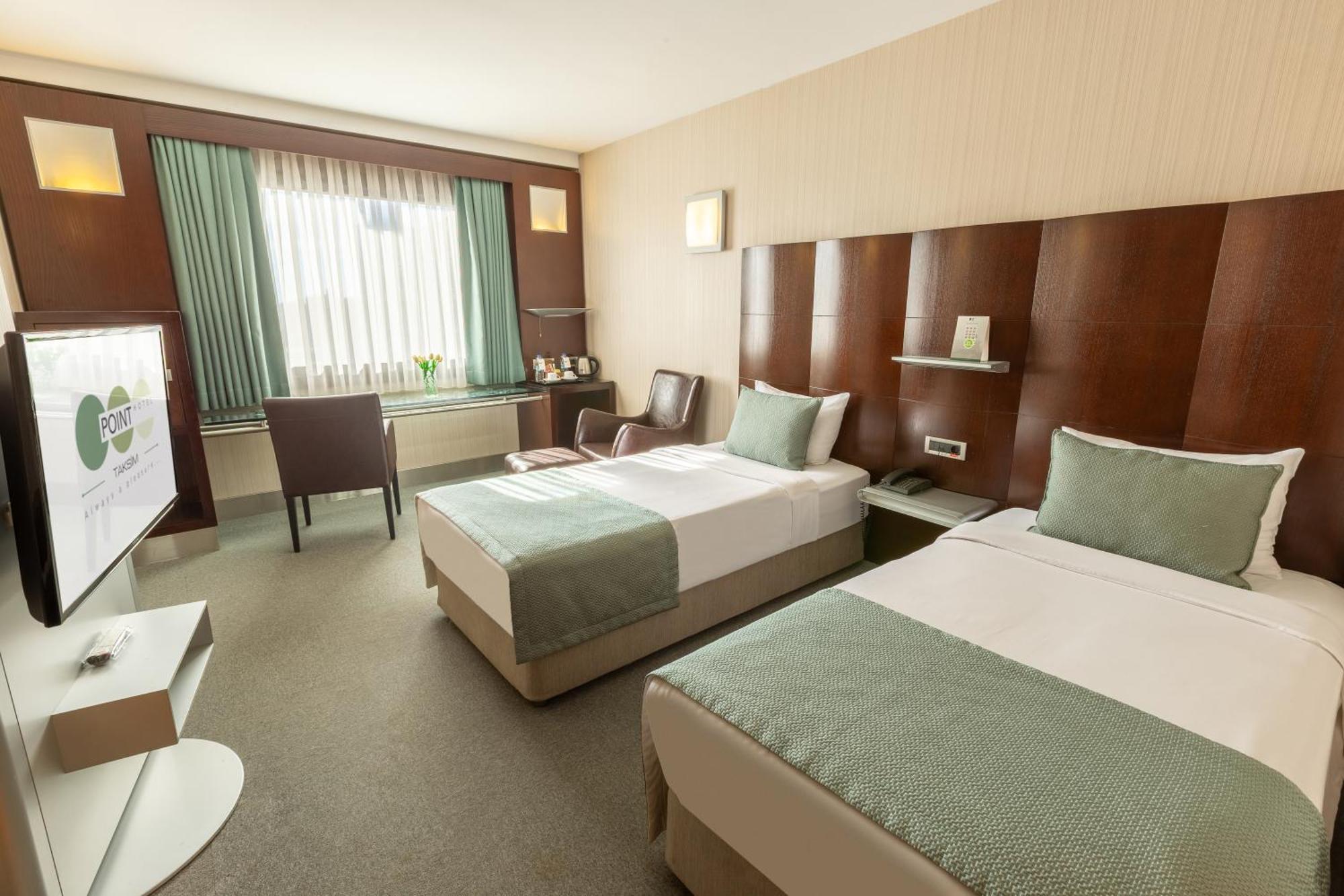 Adjoining Deluxe Family Room