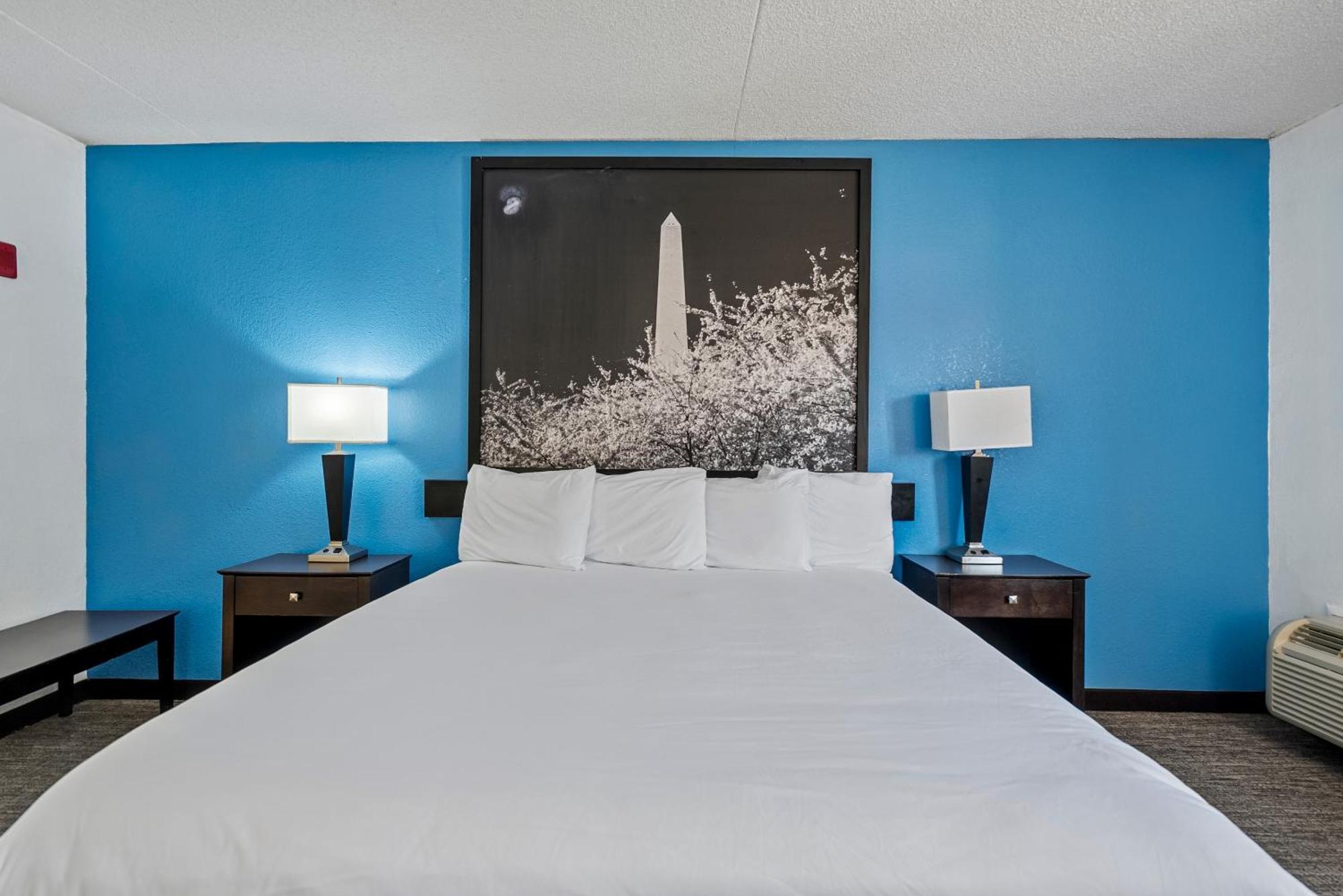 King Room - Non-Smoking
