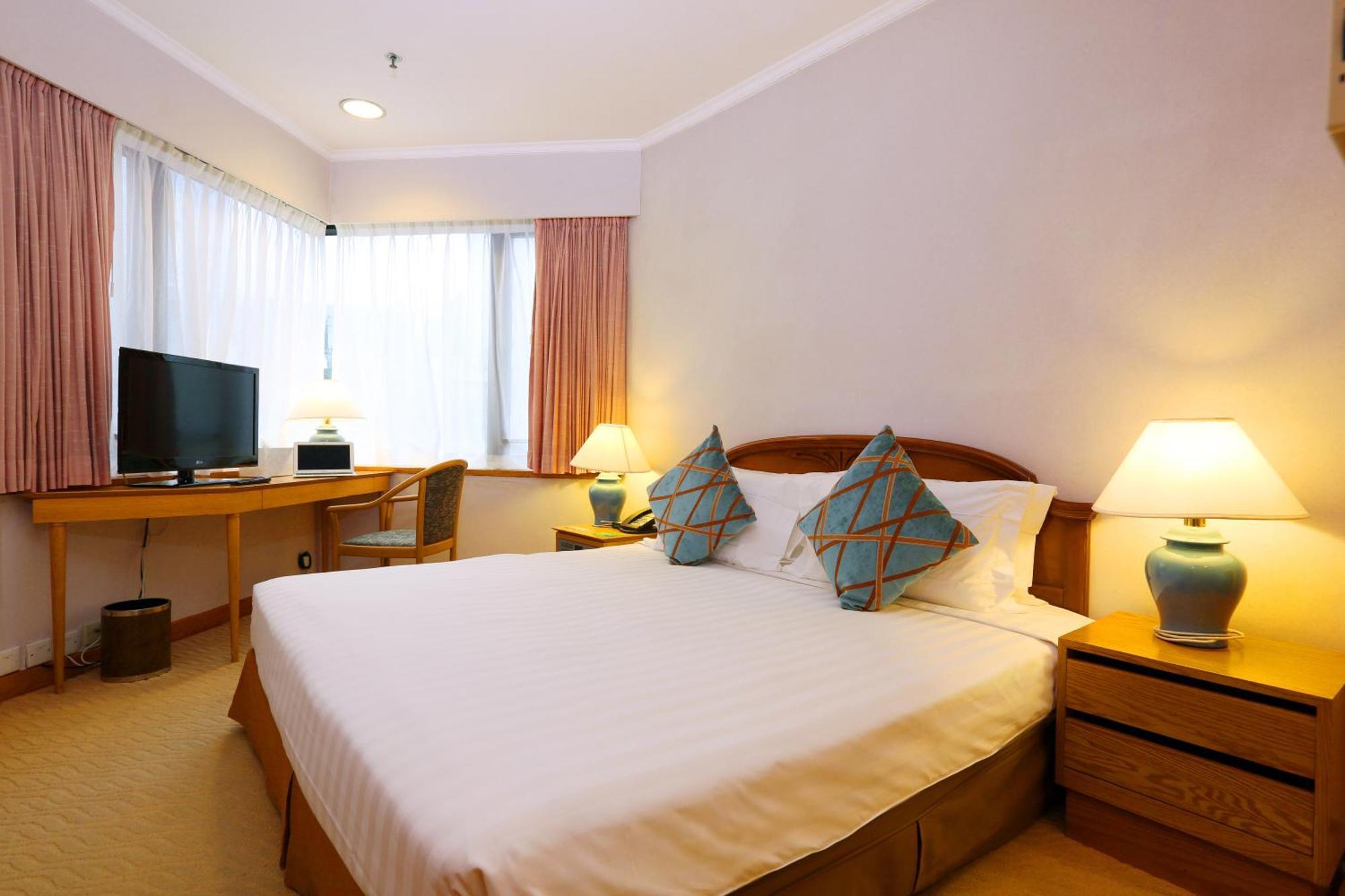 Habitación Deluxe para no fumadores con cama doble y vistas a la ciudad