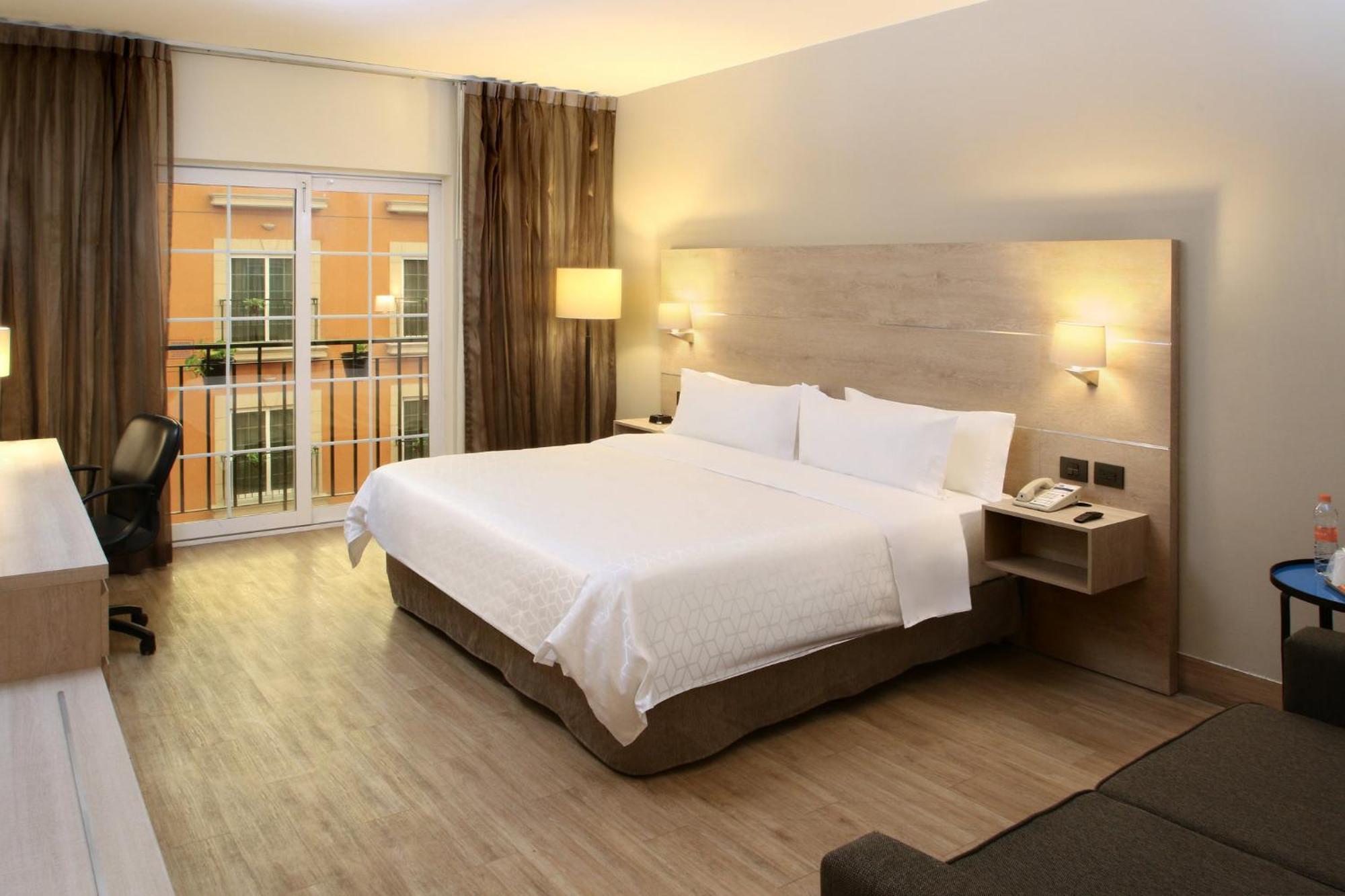 Standard King Room