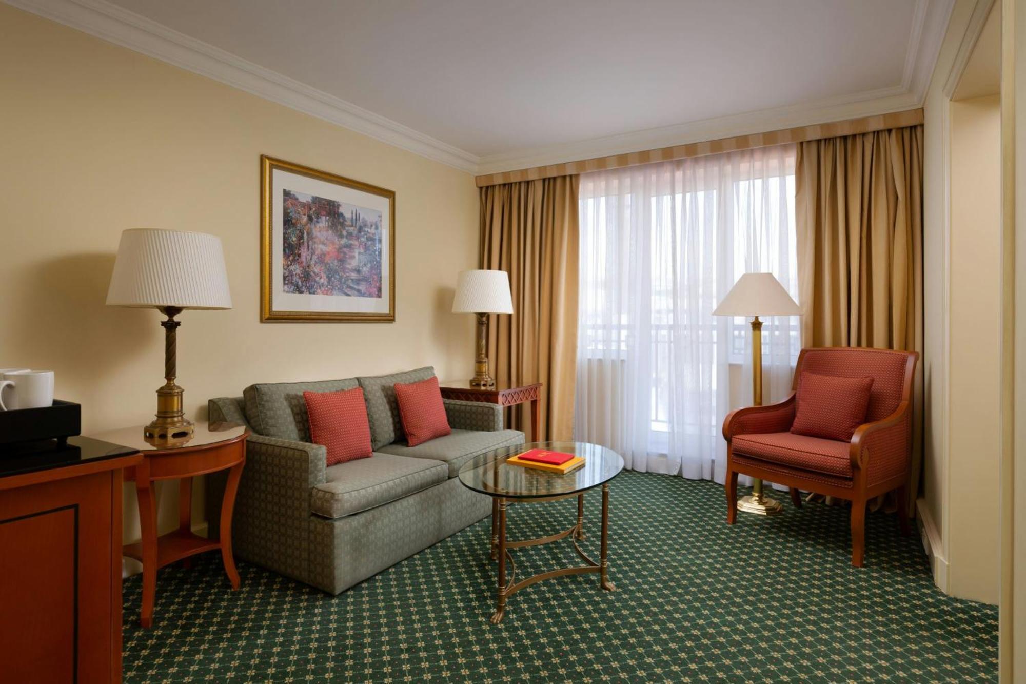 Vice-Presidential Suite Executive lounge access 1 King,1774469331:JPEG