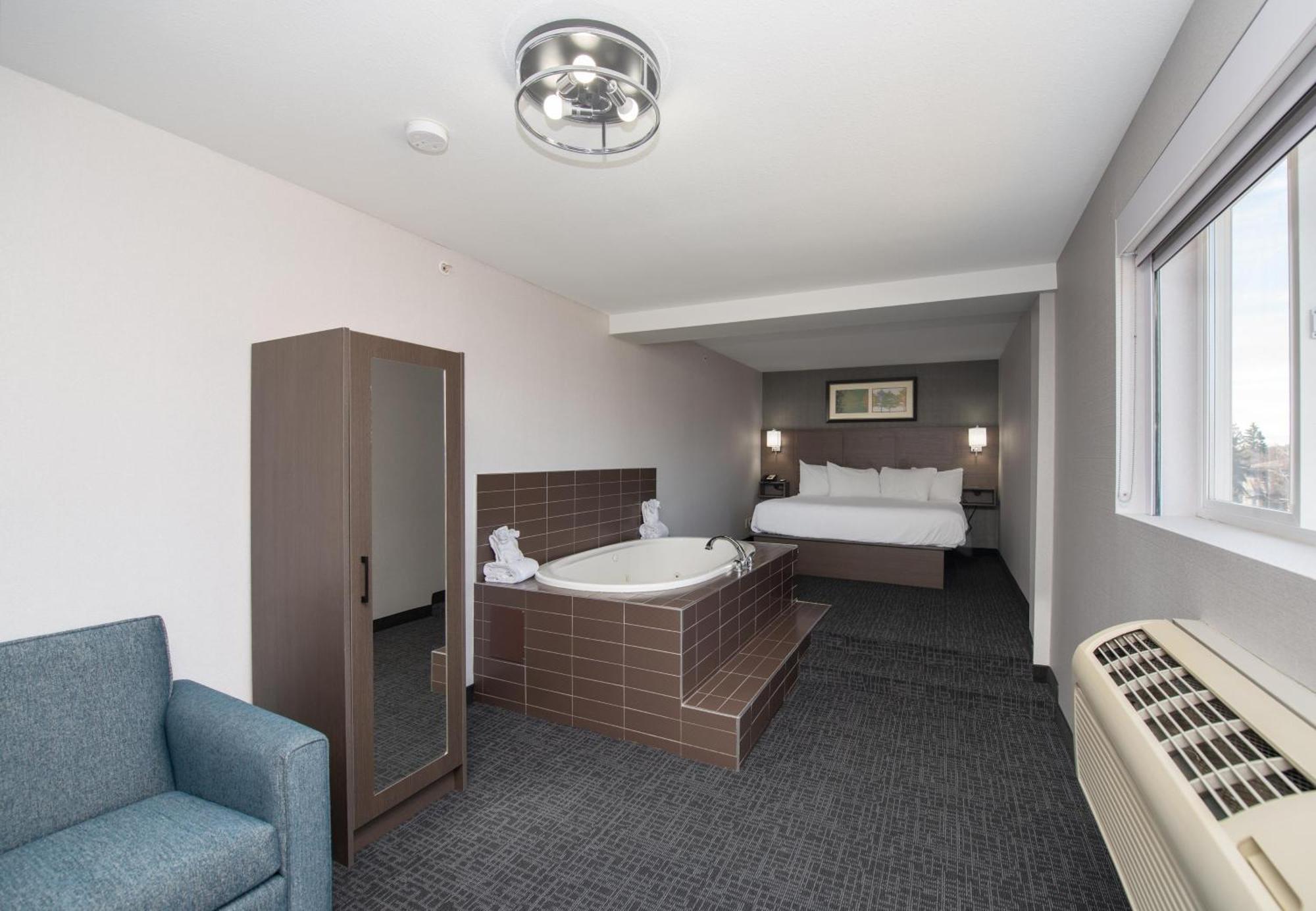 Coast Presidential Suite