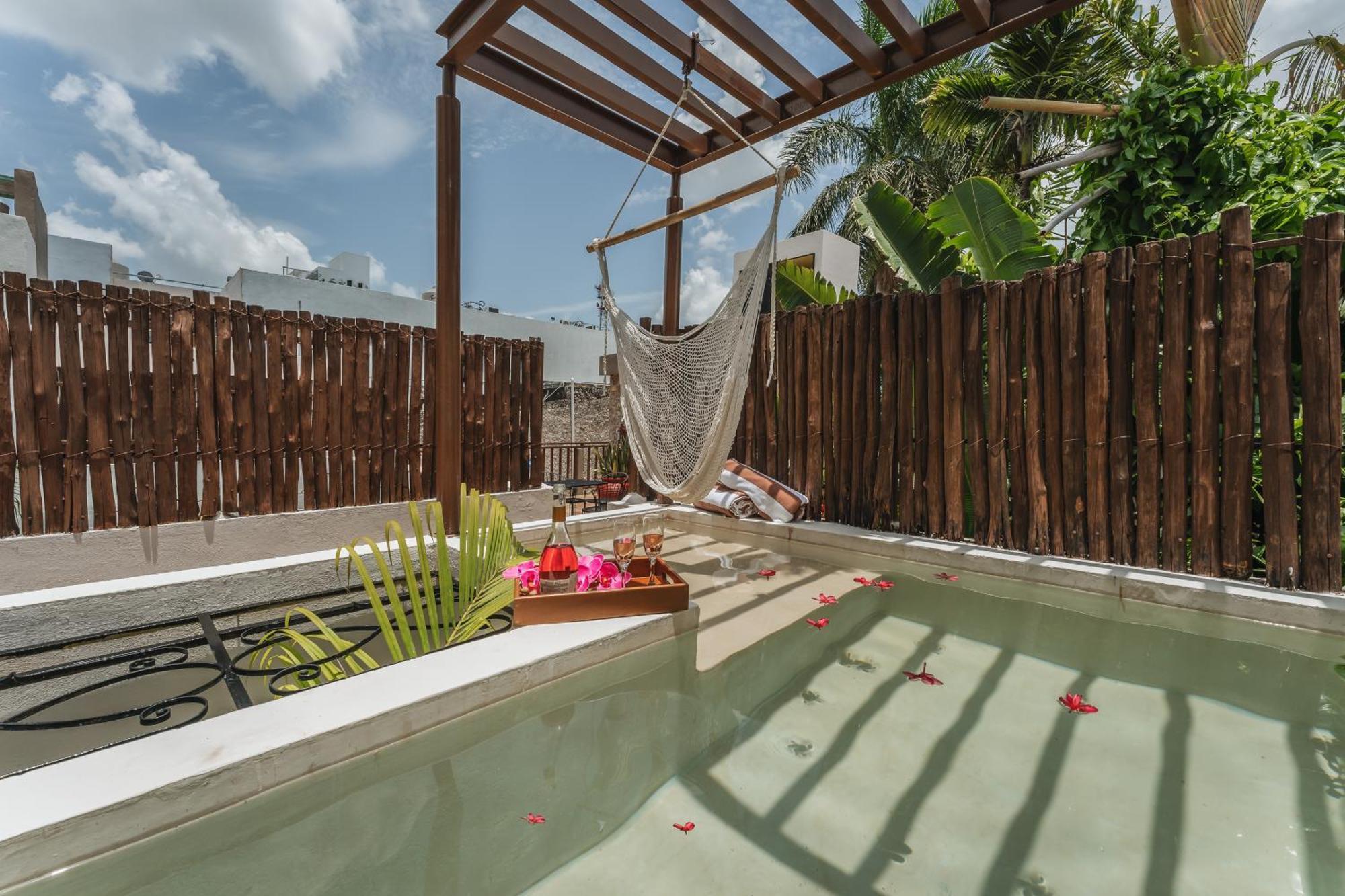 Junior Suite with Private Pool