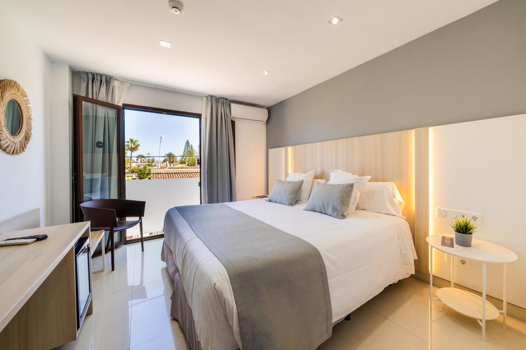 Double or Twin Room,1774484610:JPEG