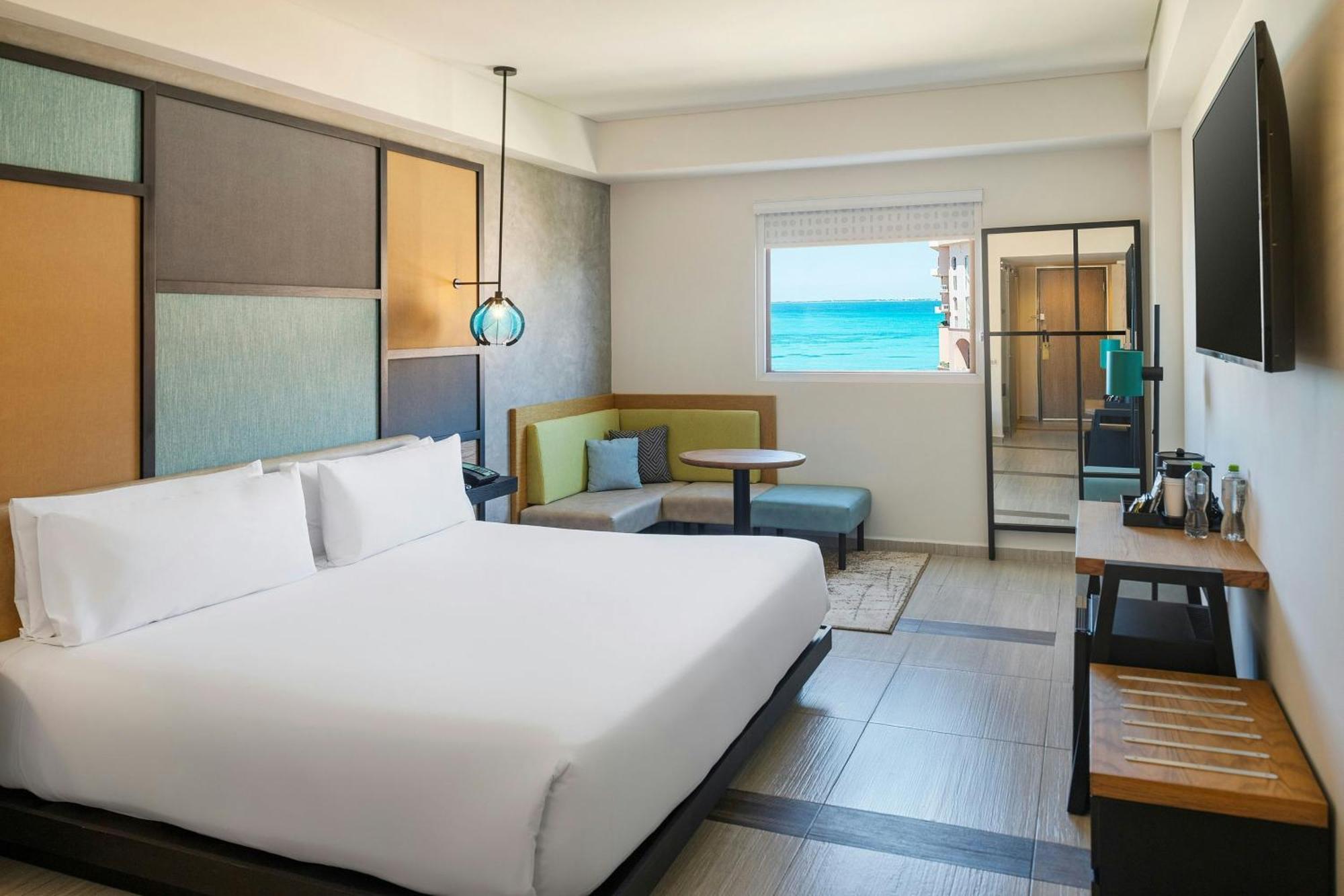 Habitación Aloft con vistas al mar - 1 cama extragrande y barra libre gratuita