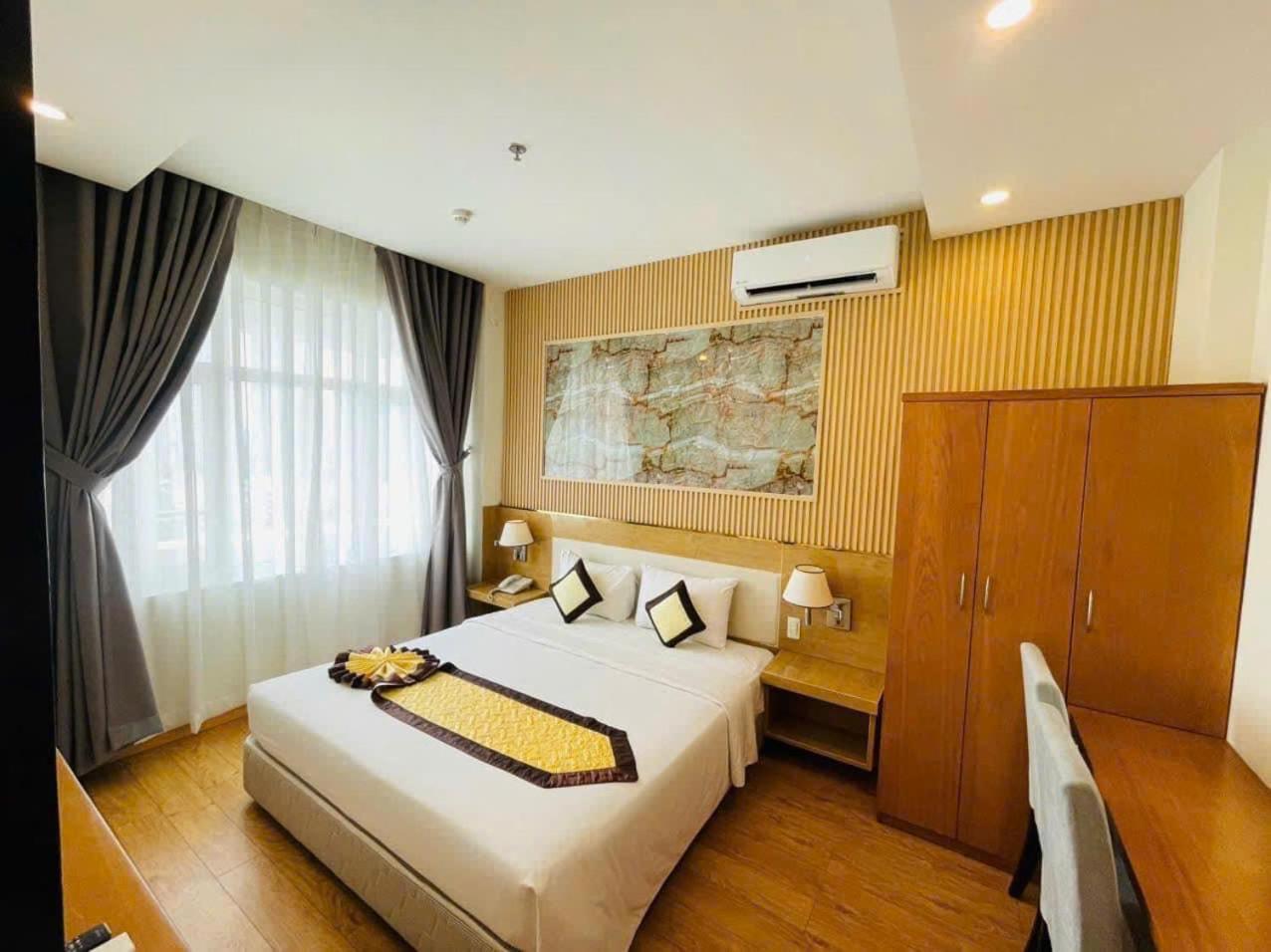 Suite with City View